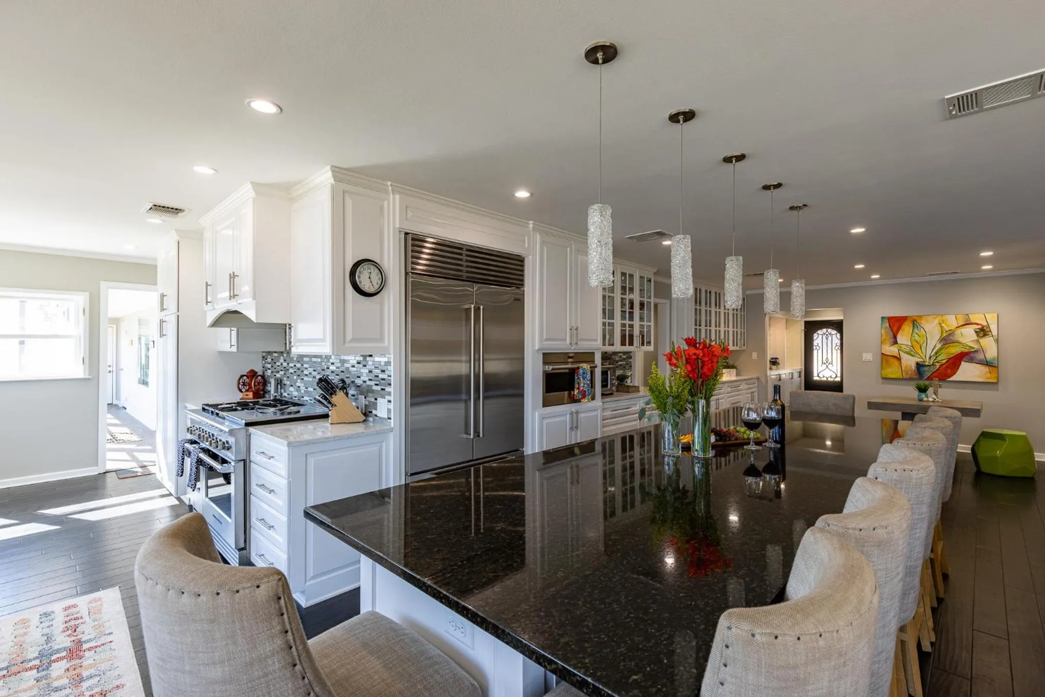 Dining area in Luxurious Lakehouse with Indoor Pool-Hot Tub-Fire Pit
