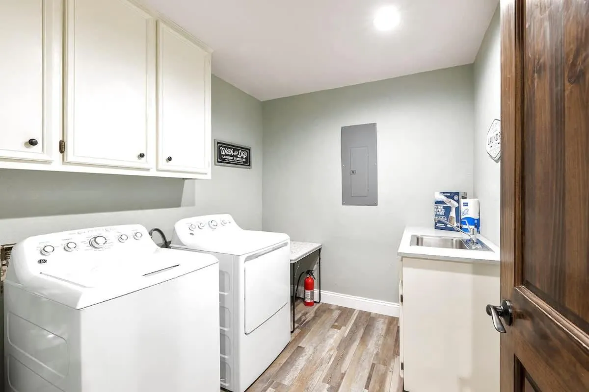 laundry, Bed in Luxury on Lake LBJ with Hot Tub Firepit & Boat Slip