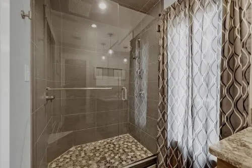 Alcove: Steps to Main St-High End Home w/Hot-tub!