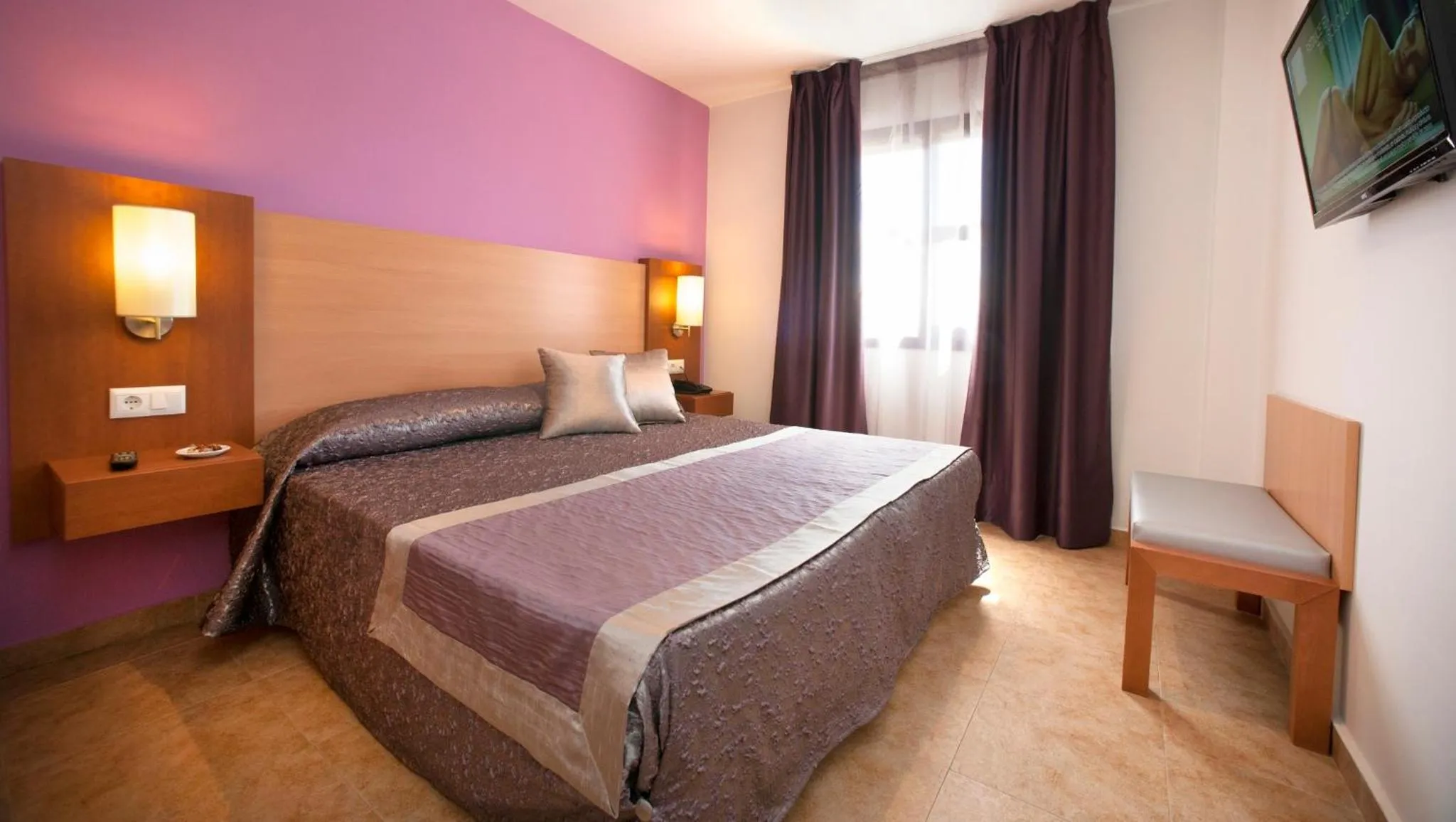 Bed in Leo Punta Umbría - Adults Only