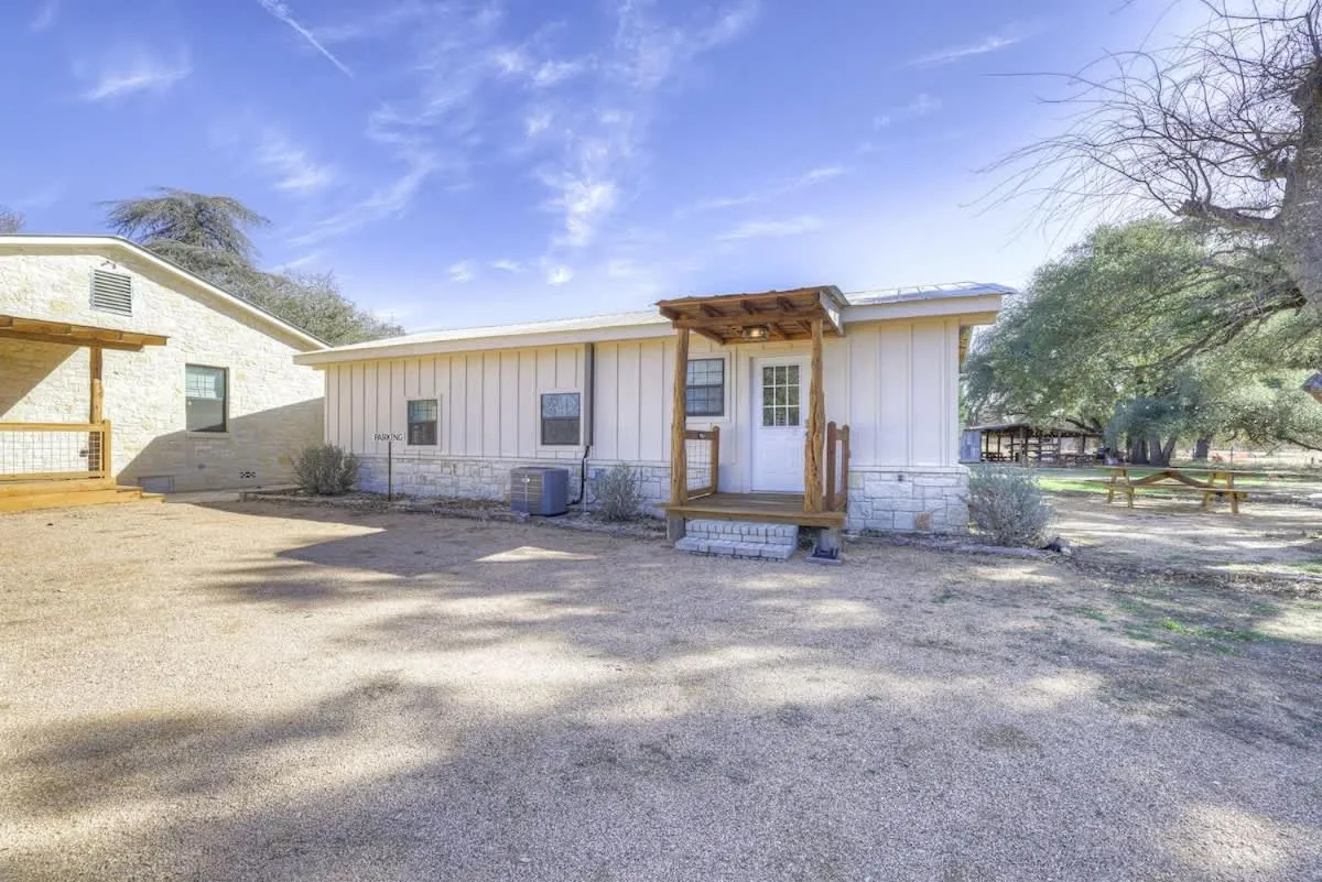 Other in Olive St Ranch with HotTub-Grill and Party Barn