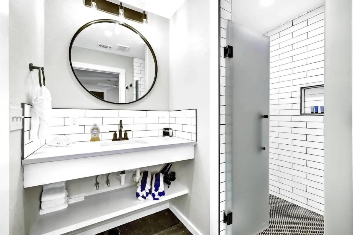 Bathroom in Olive St Ranch with HotTub-Grill and Party Barn