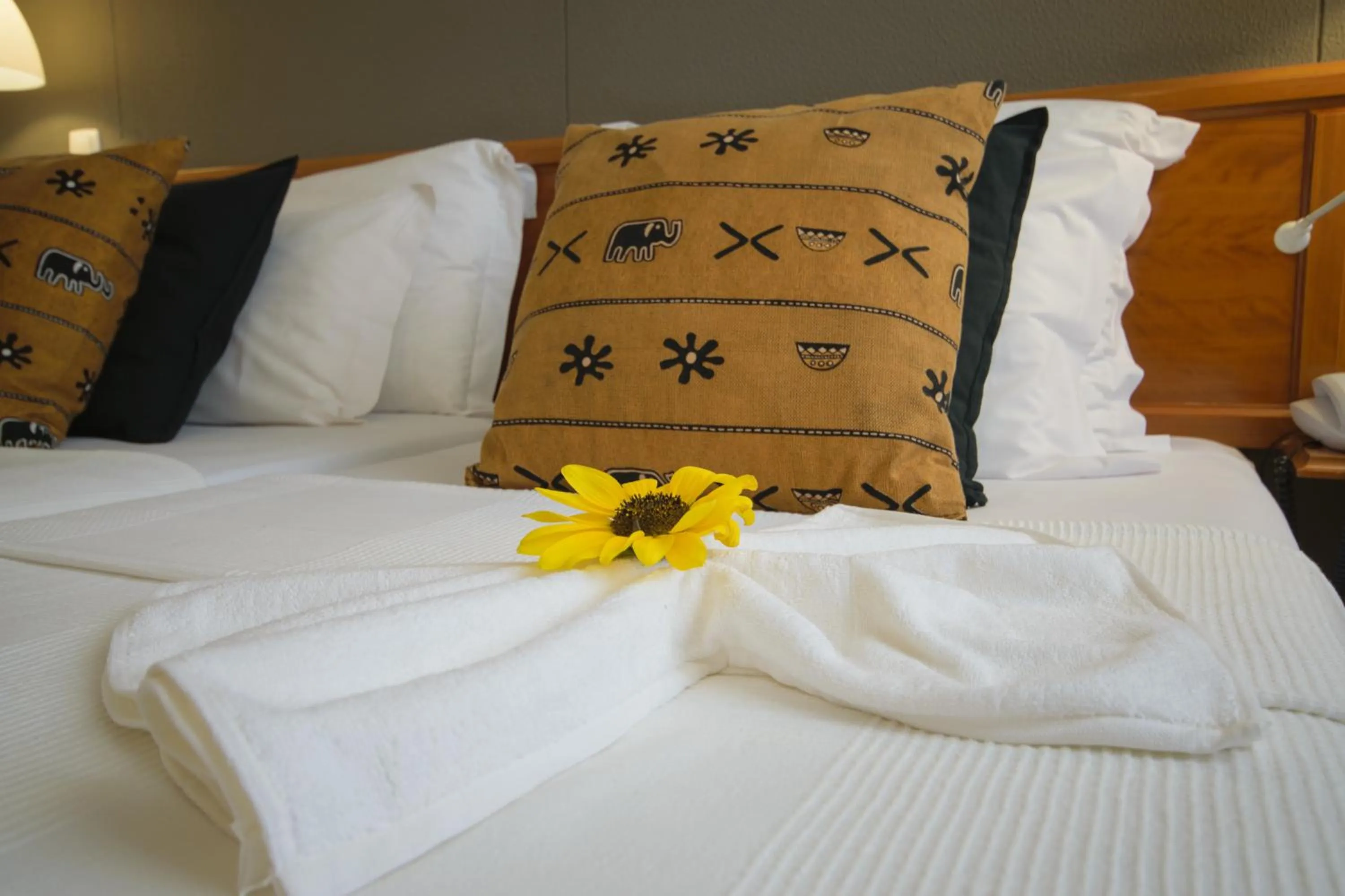 Decorative detail, Bed in Oasis Belorizonte