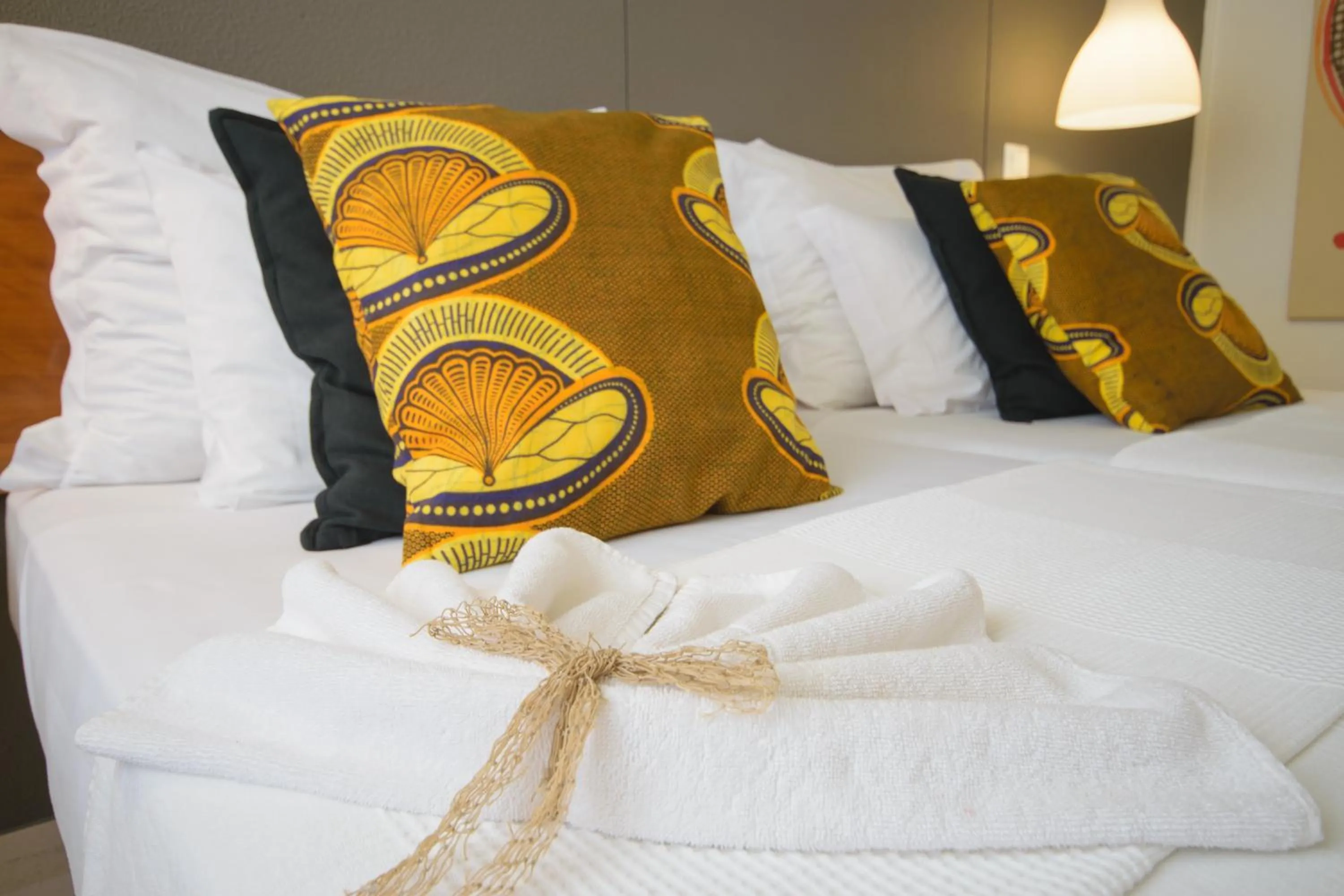 Decorative detail, Bed in Oasis Belorizonte