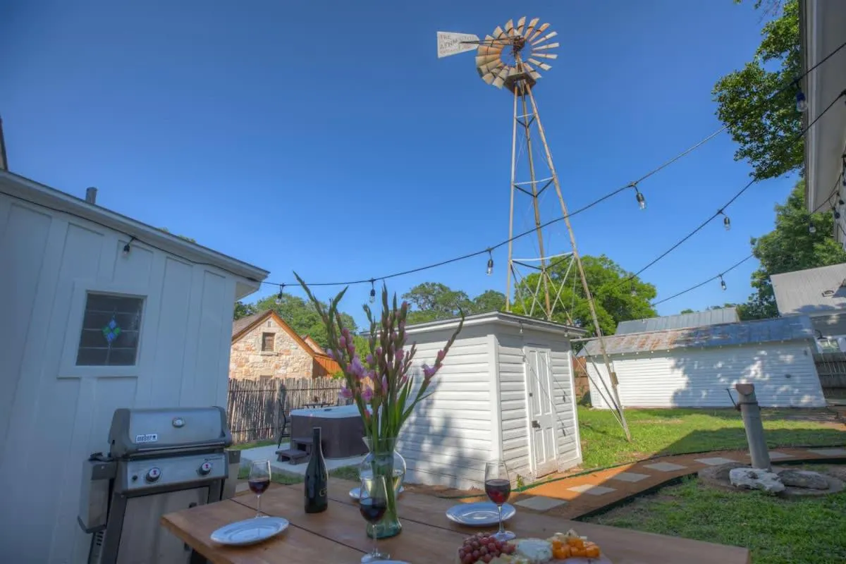 Day in Stunning Home with Hot Tub & Grill Just 2 Blks from Main St!