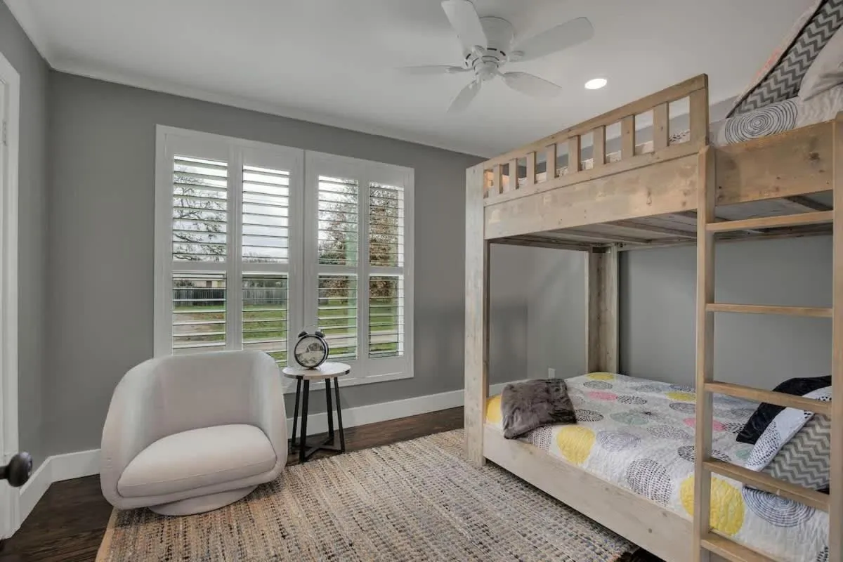 Bed in Upscale Home with Pool and FirePit - Close to Mercer St!