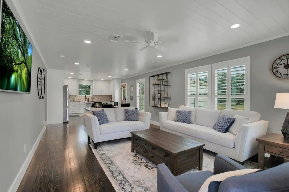 Living room in Upscale Home with Pool and FirePit - Close to Mercer St!