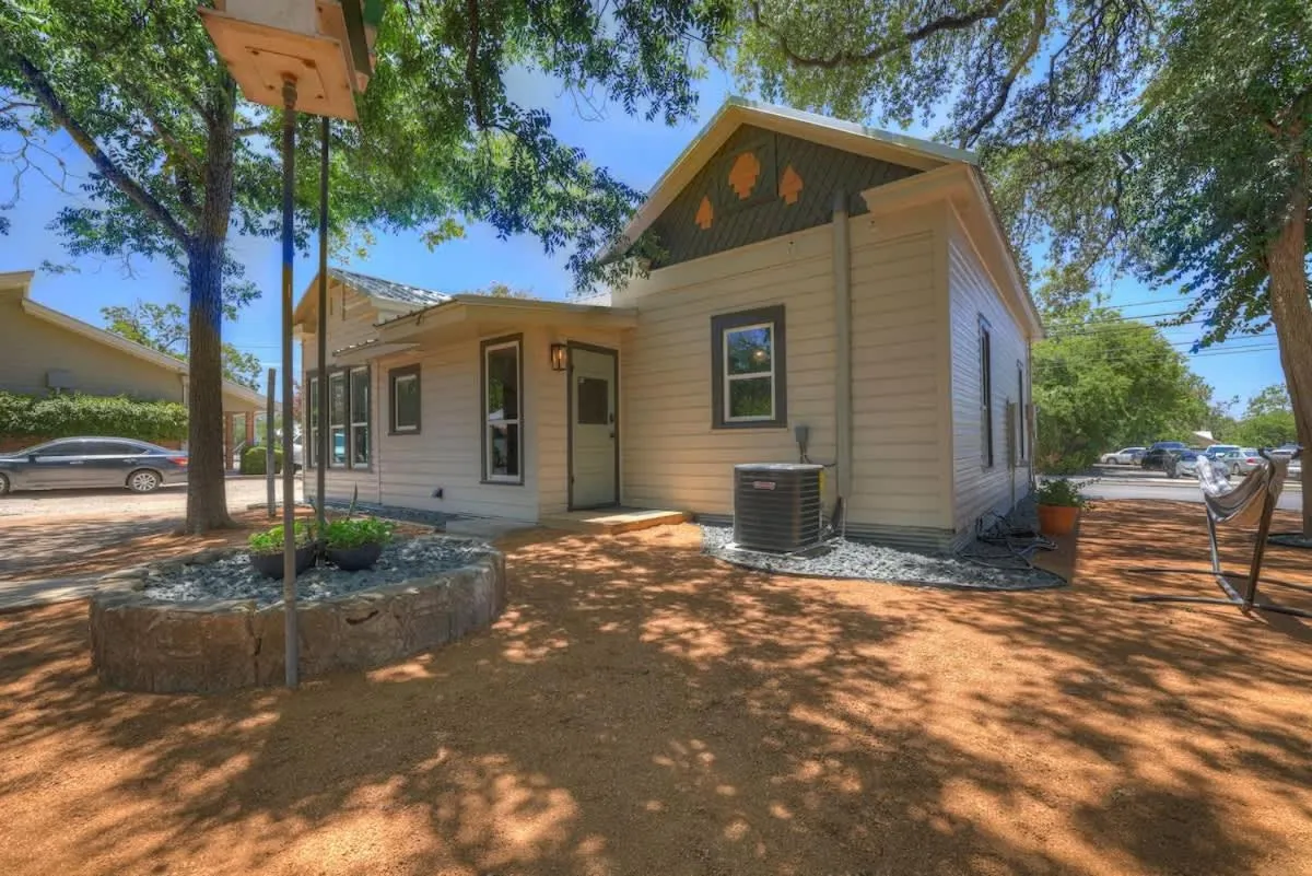 Property building in Walk to Schlitterbahn with Firepit