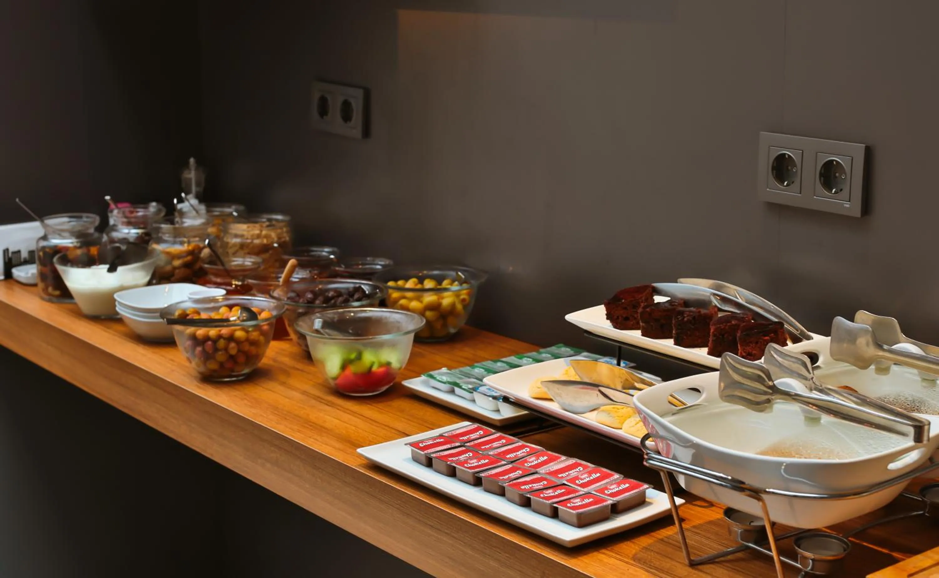 Buffet breakfast in Alilass Hotel