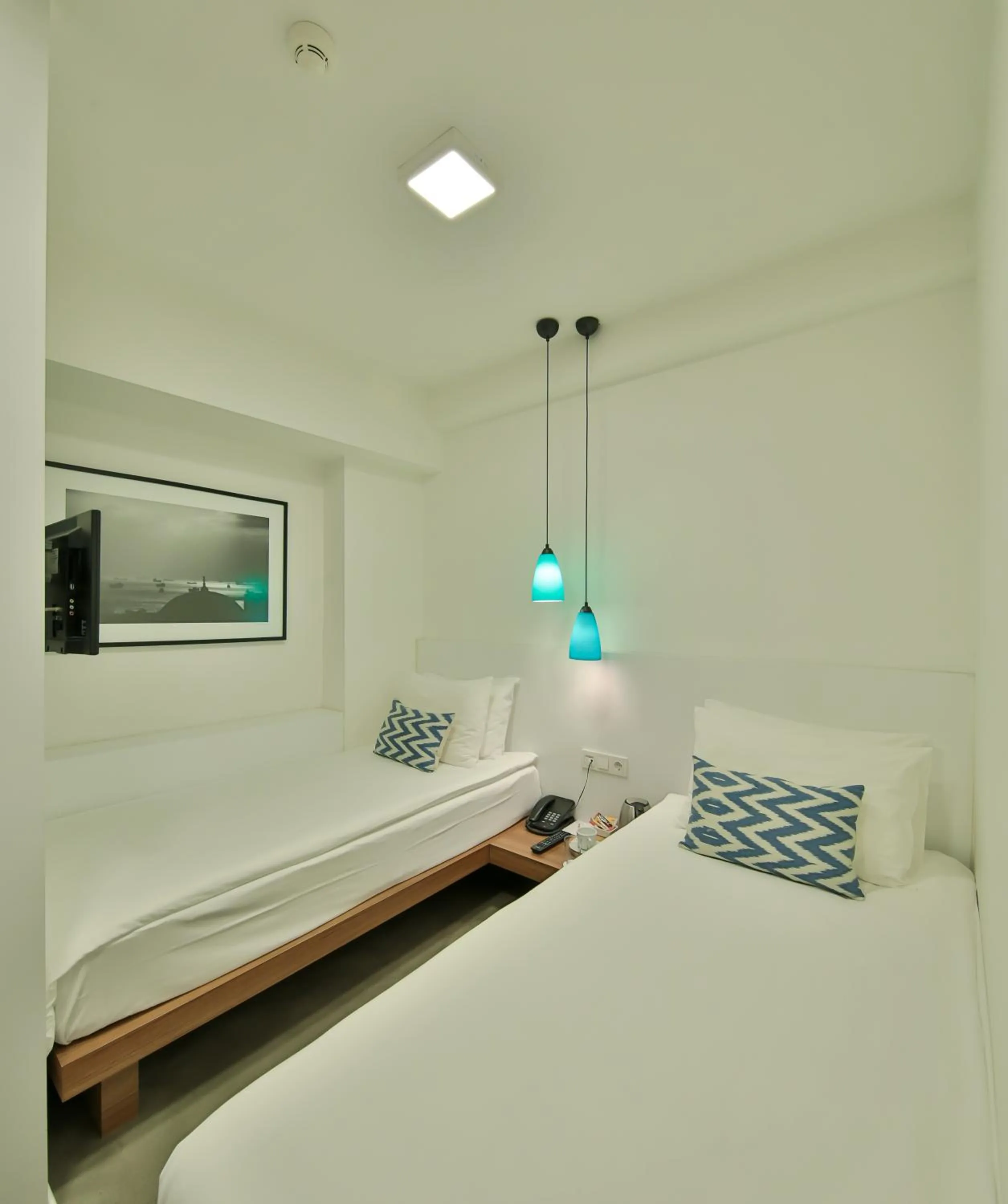 Bed in Alilass Hotel