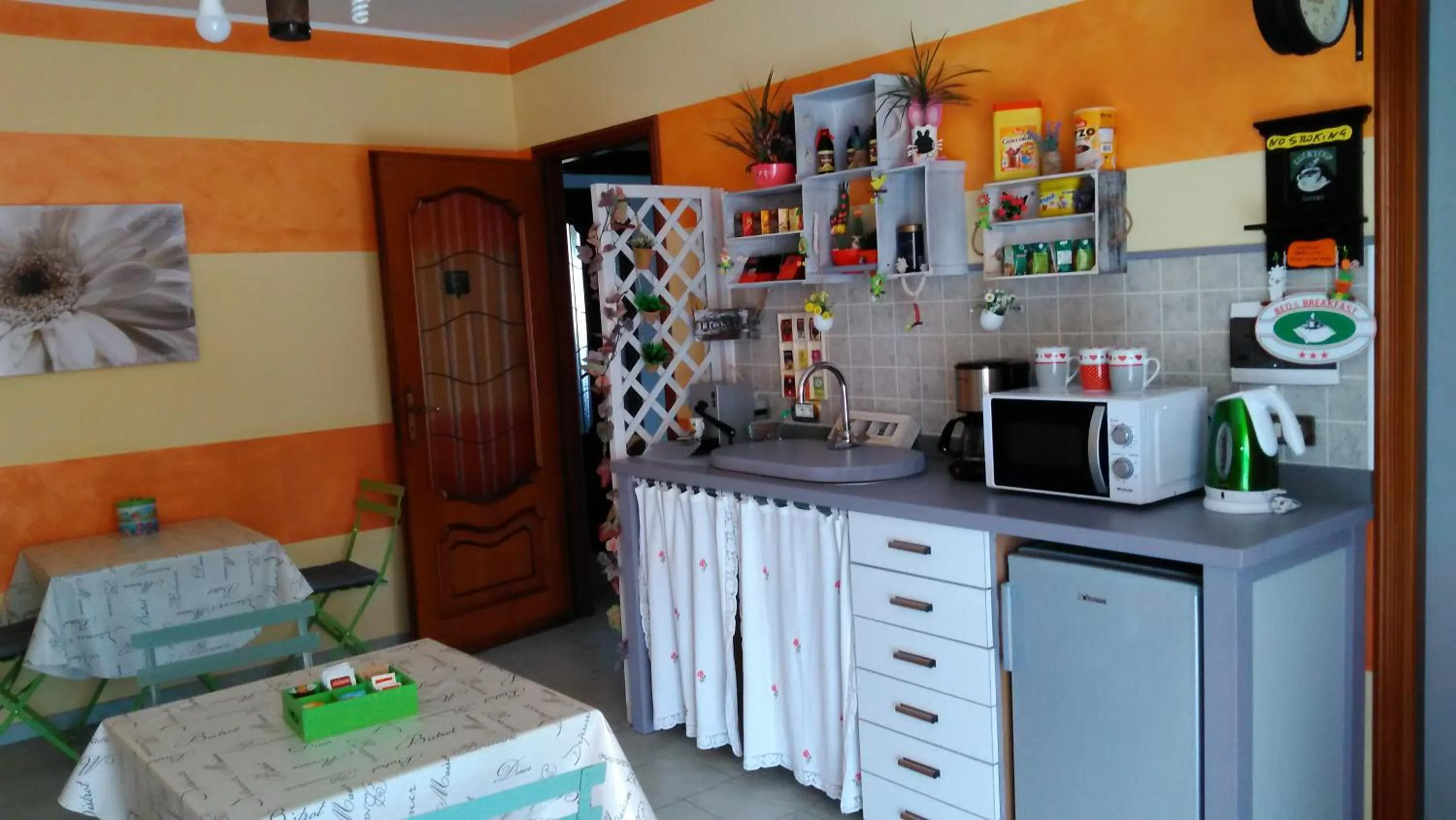 Dining area in Caicai Bed And Breakfast