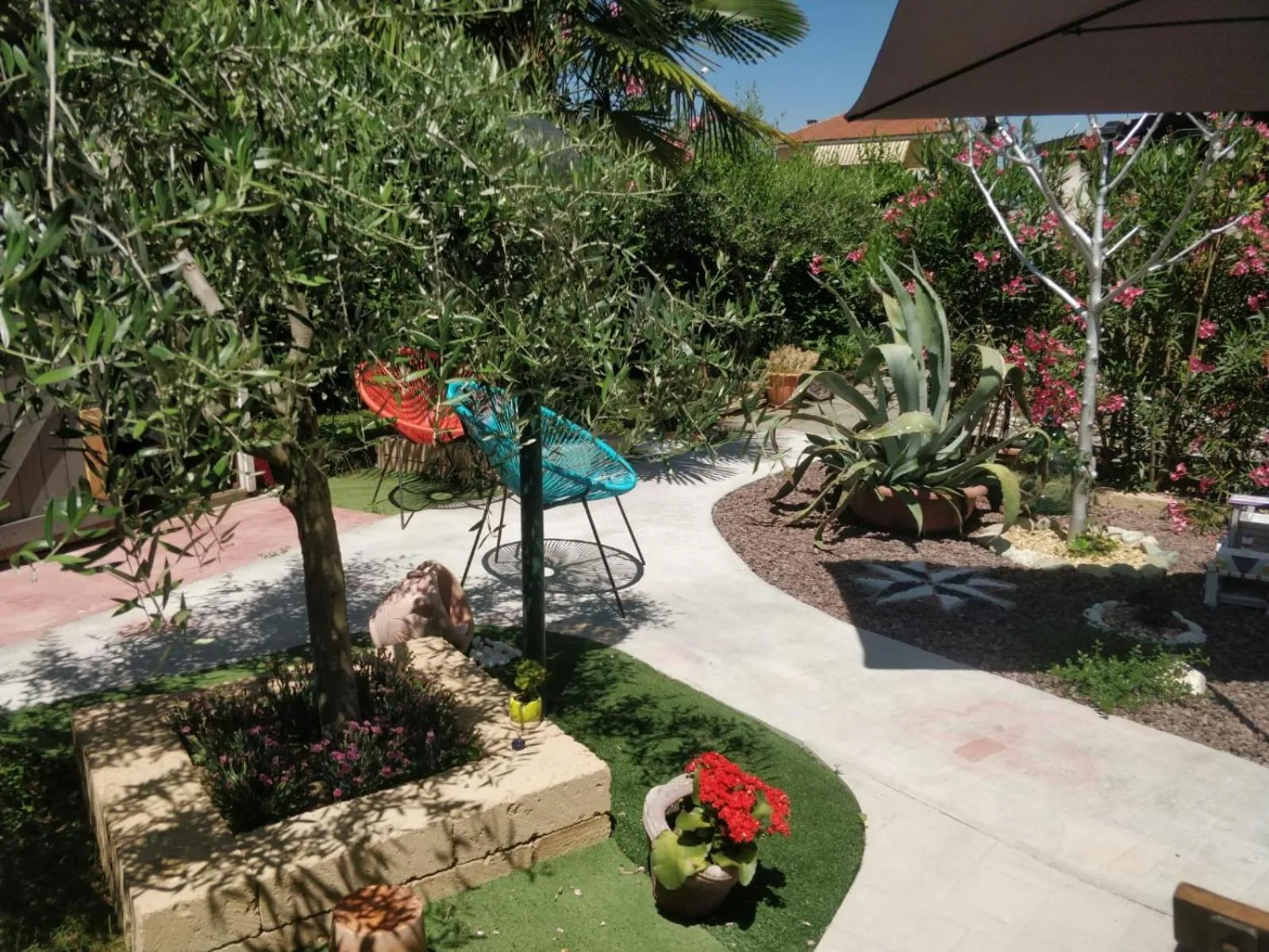 Restaurant/places to eat in Caicai Bed And Breakfast