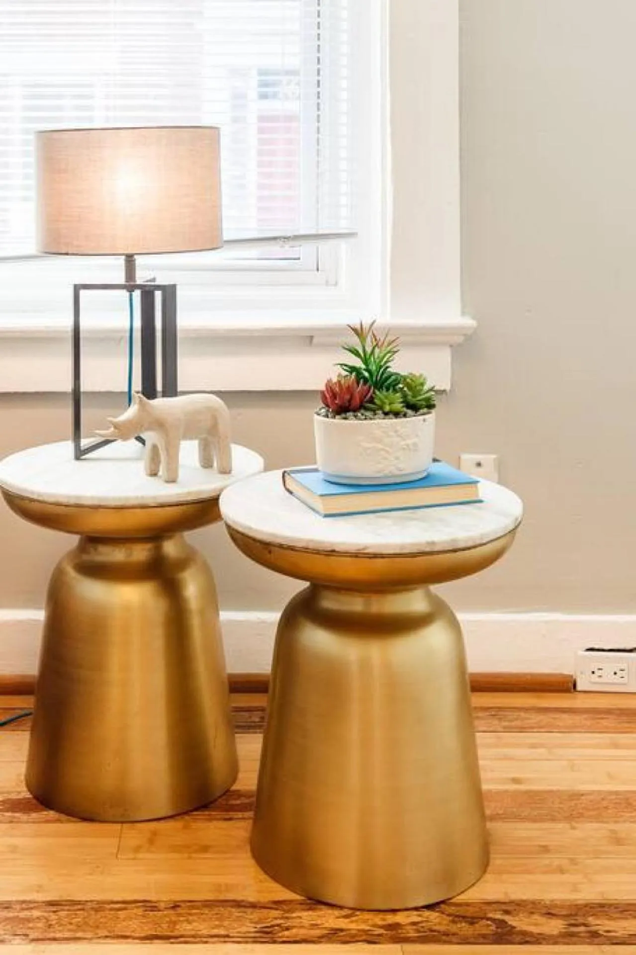 2 Large Apts w Parking - Downtown Over the Rhine