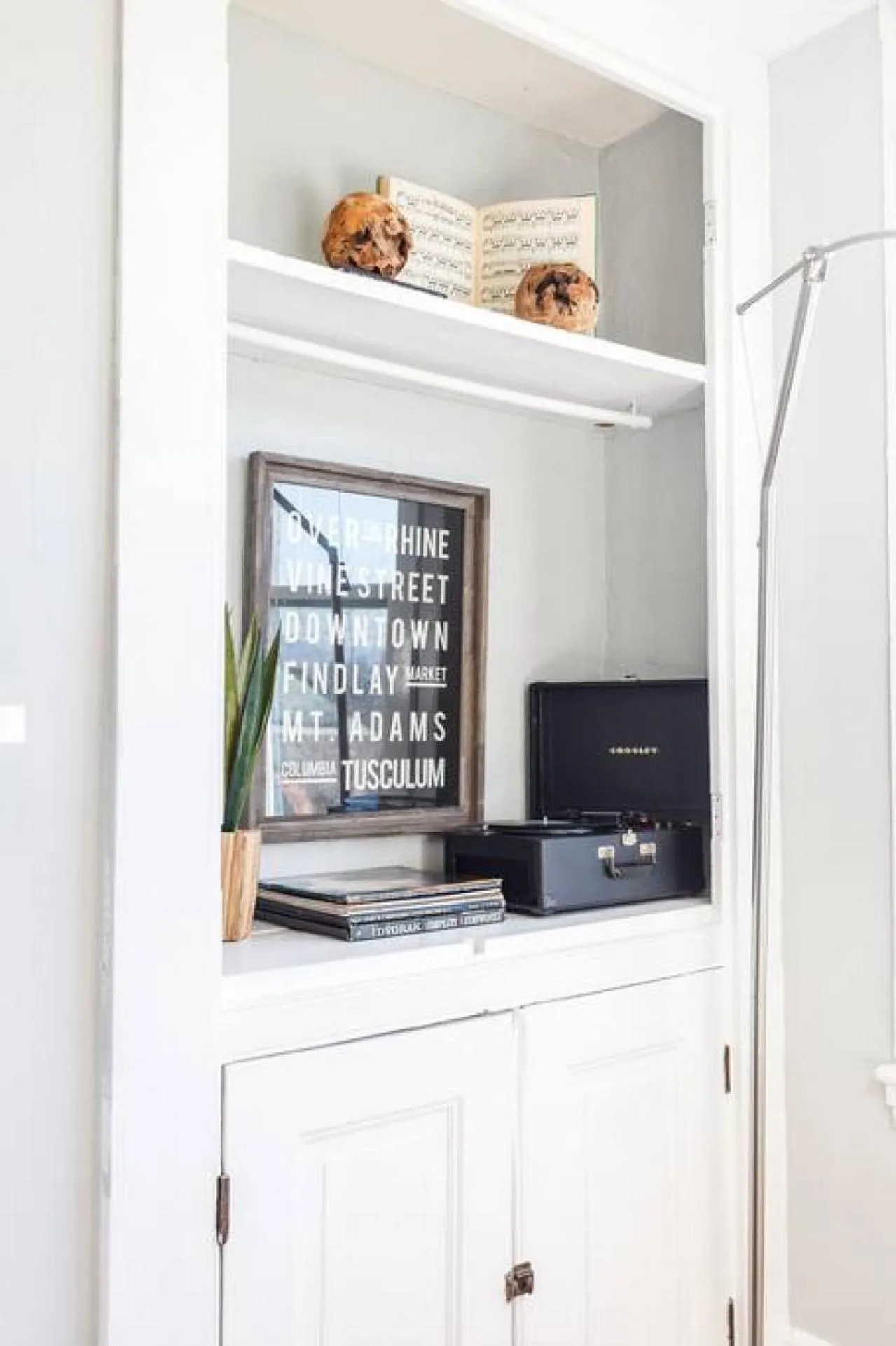 2 Large Apts w Parking - Downtown Over the Rhine