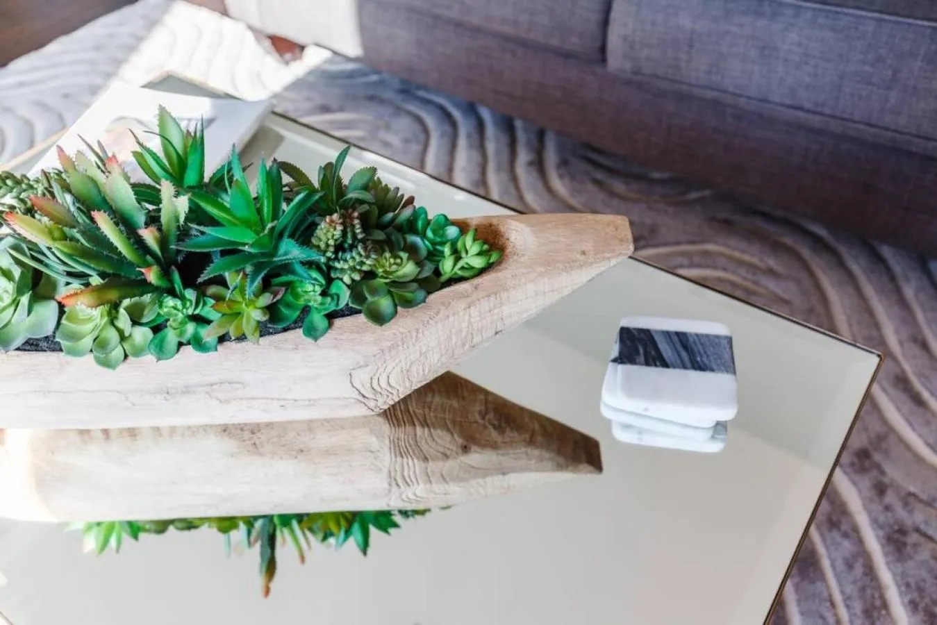 2 Large Apts w Parking - Downtown Over the Rhine