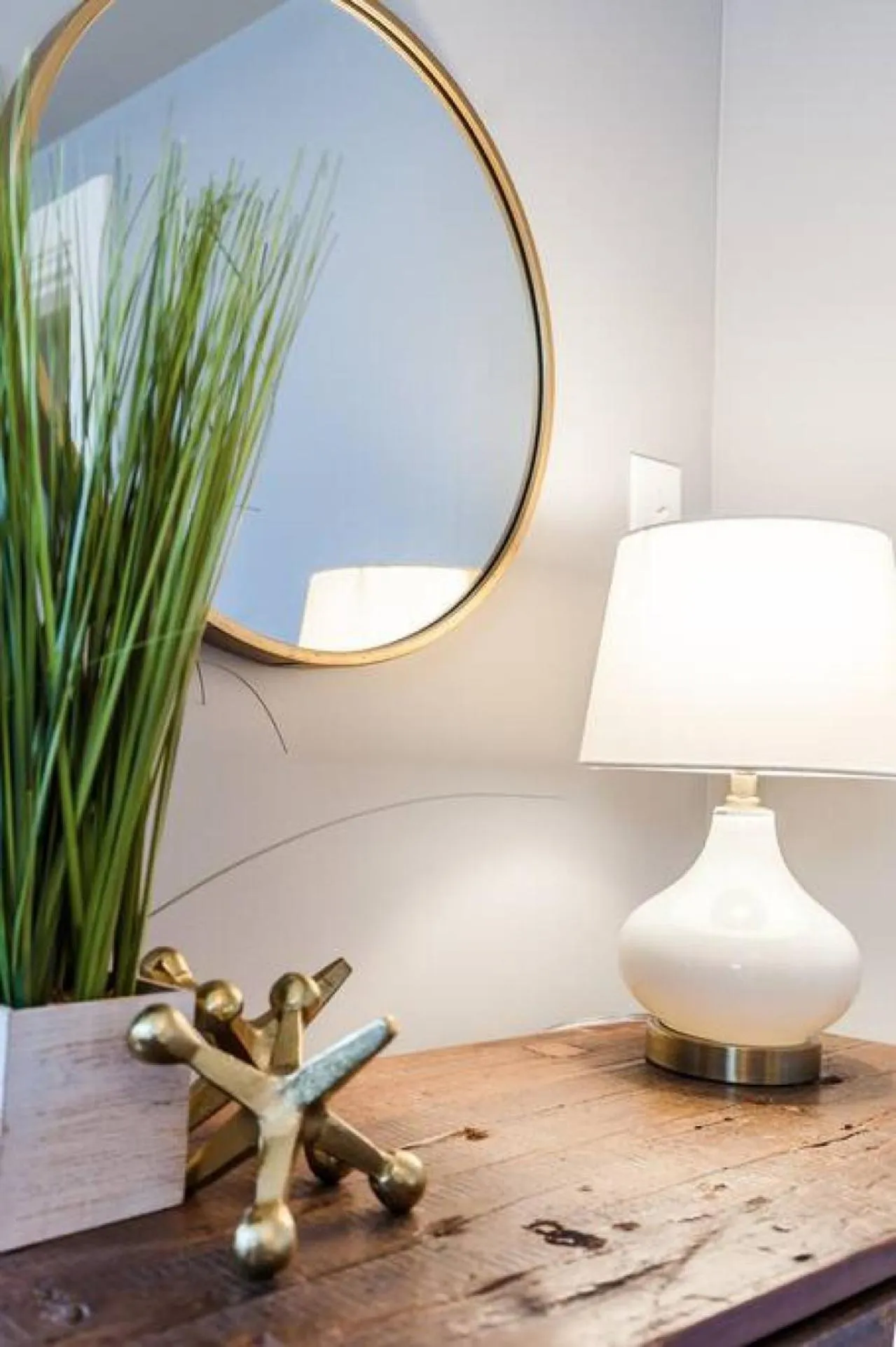 2 Large Apts w Parking - Downtown Over the Rhine