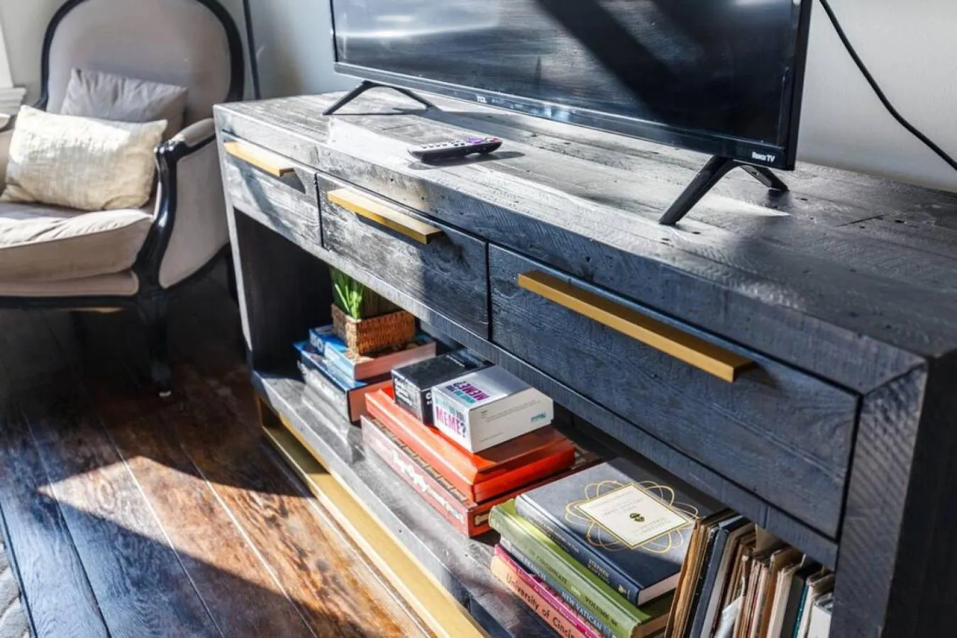 2 Large Apts w Parking - Downtown Over the Rhine