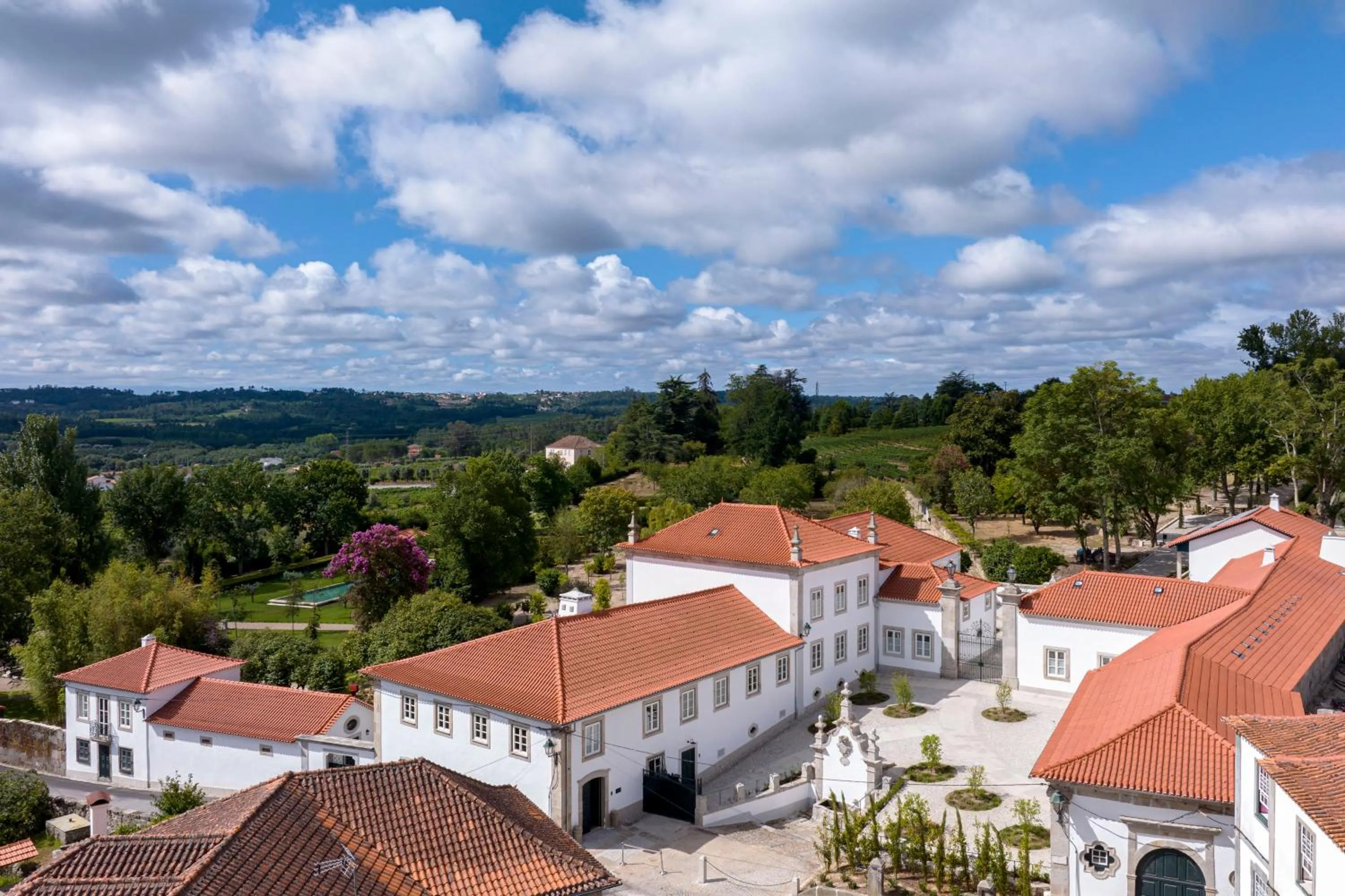 Property building in Valverde Santar Hotel & SPA - Relais & Châteaux