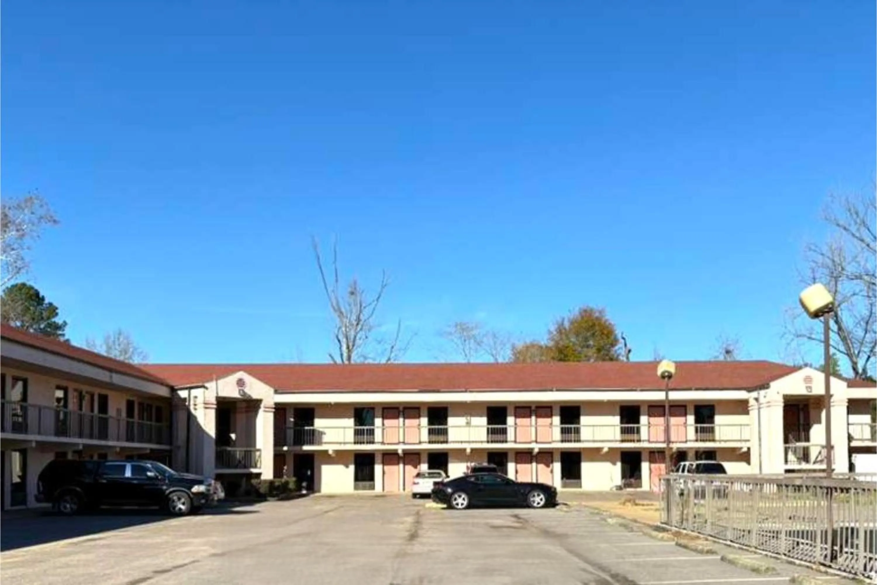 Parking in American Inn by Hotel O Selma US 80