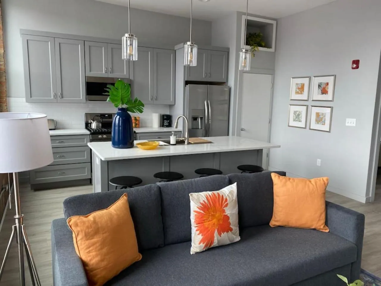 ZANGO Explore OTR and Downtown from a Renovated Condo