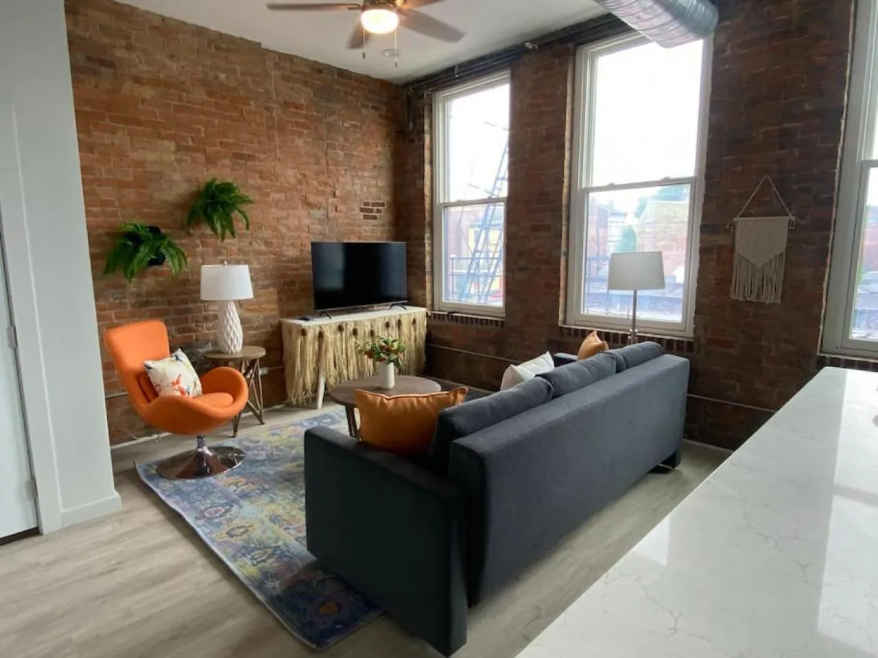 ZANGO Explore OTR and Downtown from a Renovated Condo