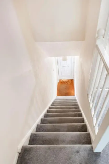 Property building in Charming Entire 2-Bedroom House in Milton Keynes