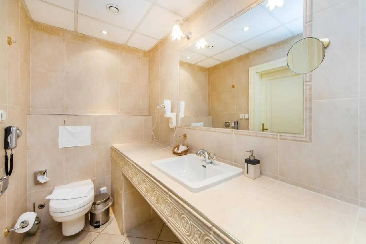 Toilet in River View Residence by Charles Bridge