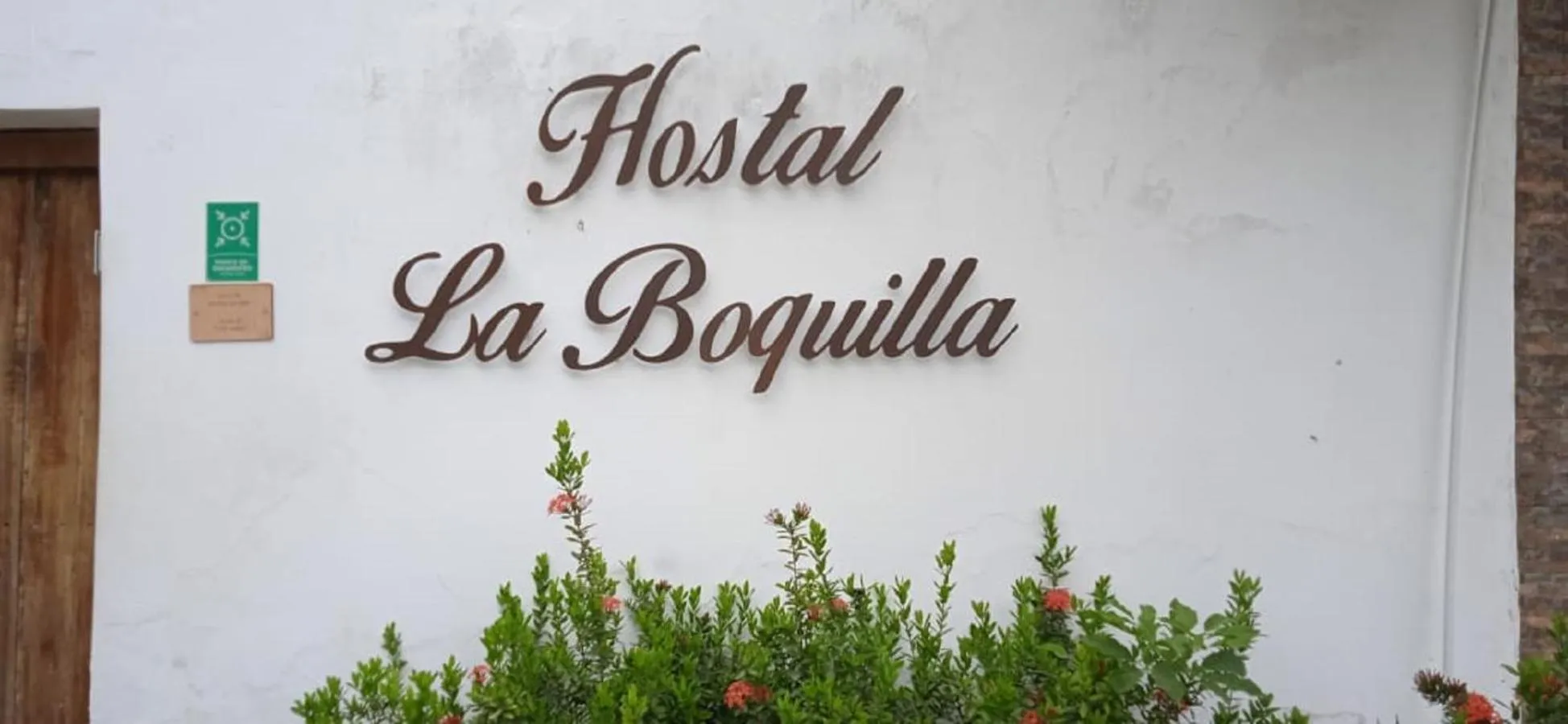 Facade/entrance in HOSTAL LA BOQUILLA