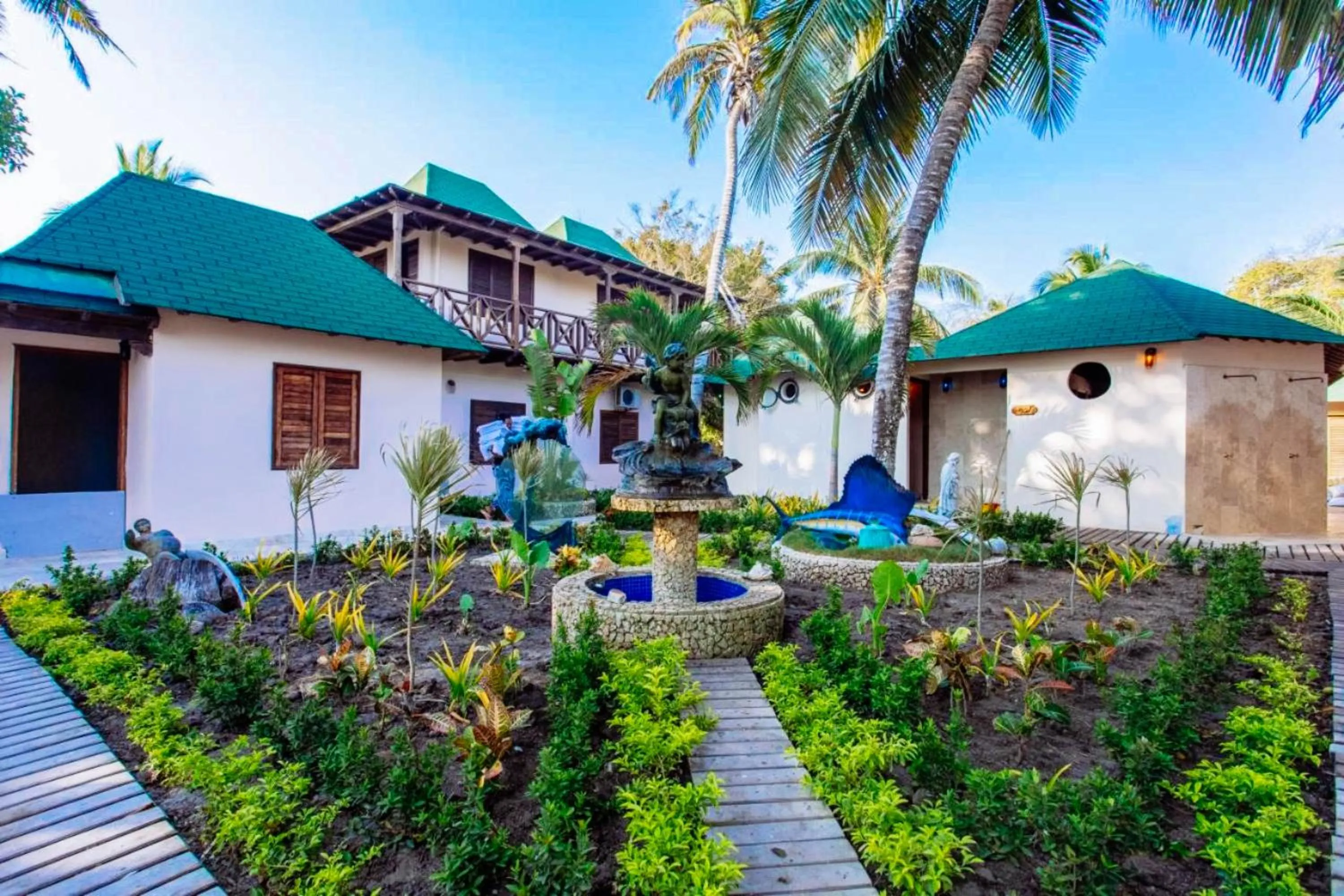 Property building in Hotel Rosario de Mar by Tequendama