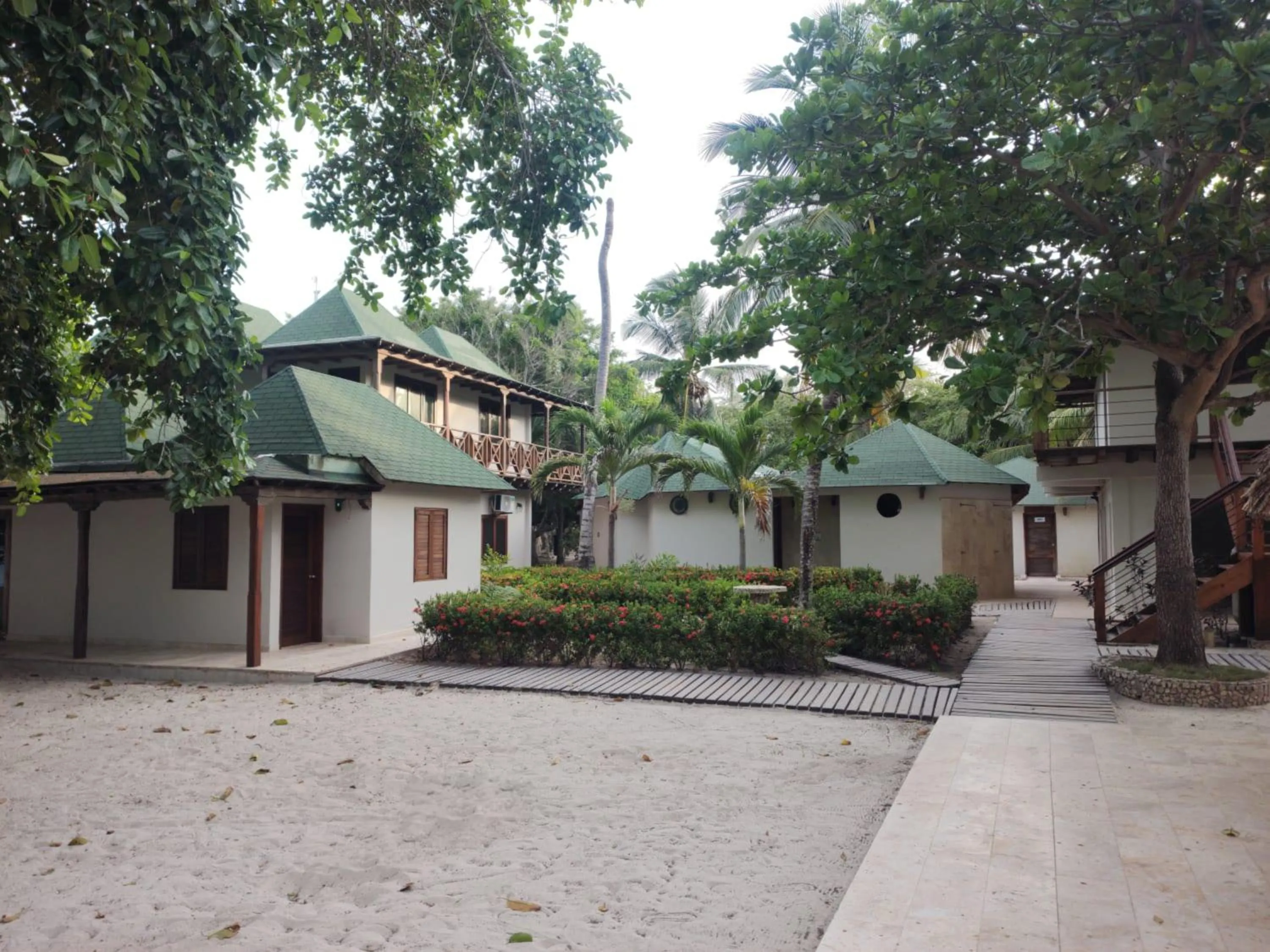 Facade/entrance in Hotel Rosario de Mar by Tequendama