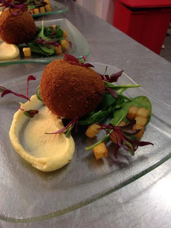 Restaurant/places to eat in The Moorland Hotel