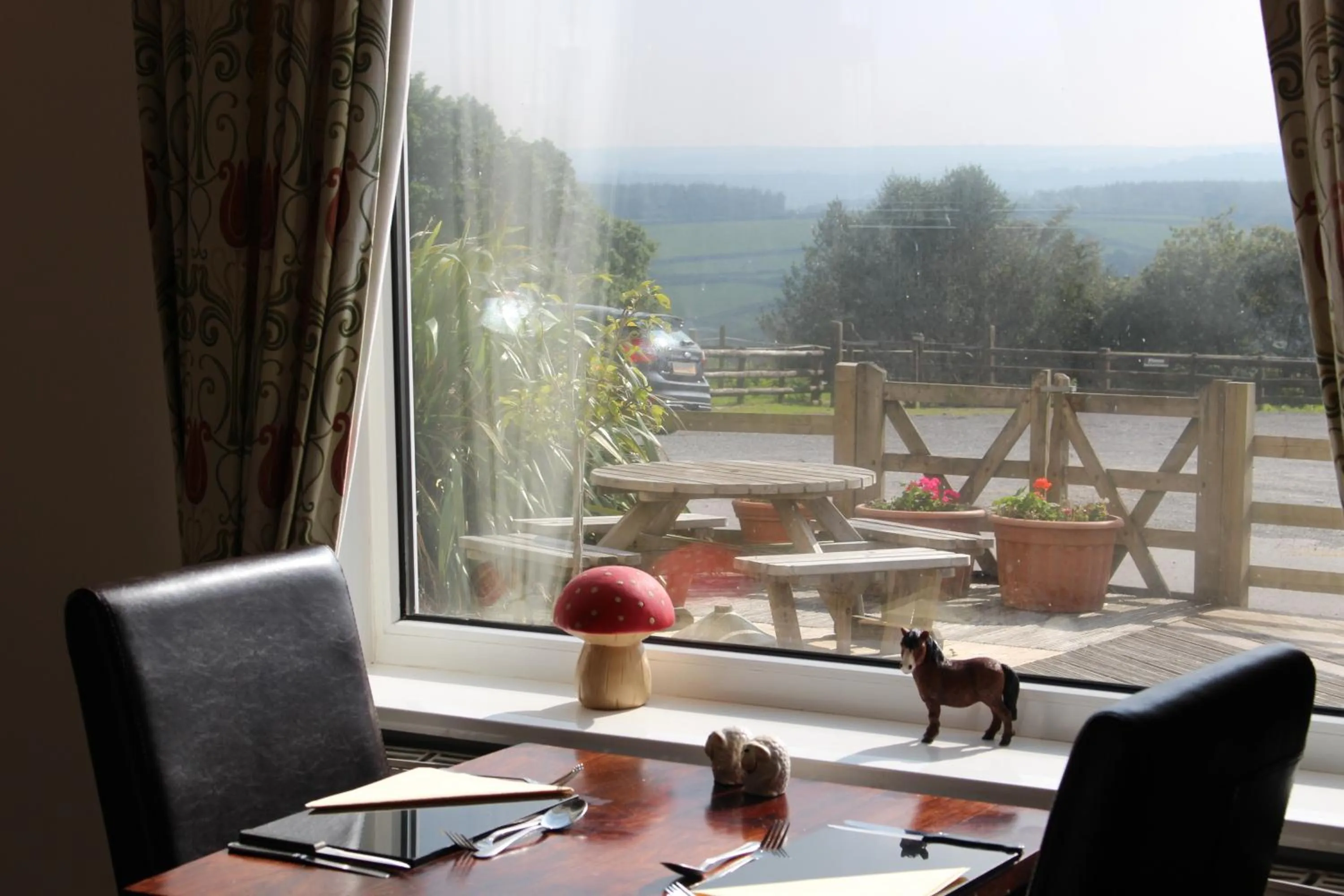 Restaurant/places to eat in The Moorland Hotel