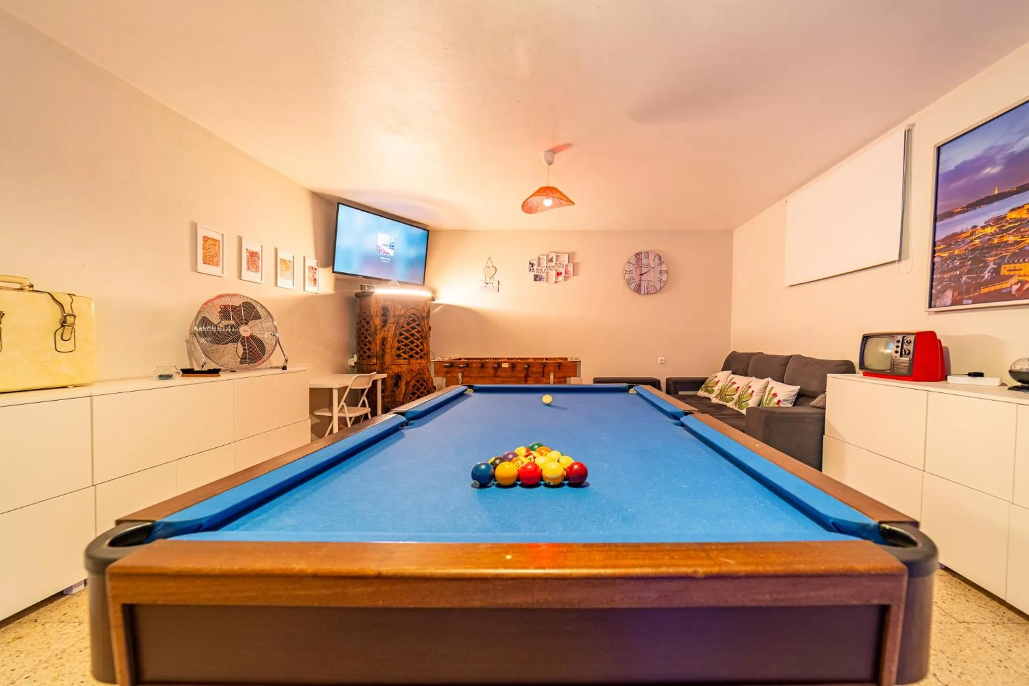 Communal lounge/ TV room in 4Ever Palace Design&Nature