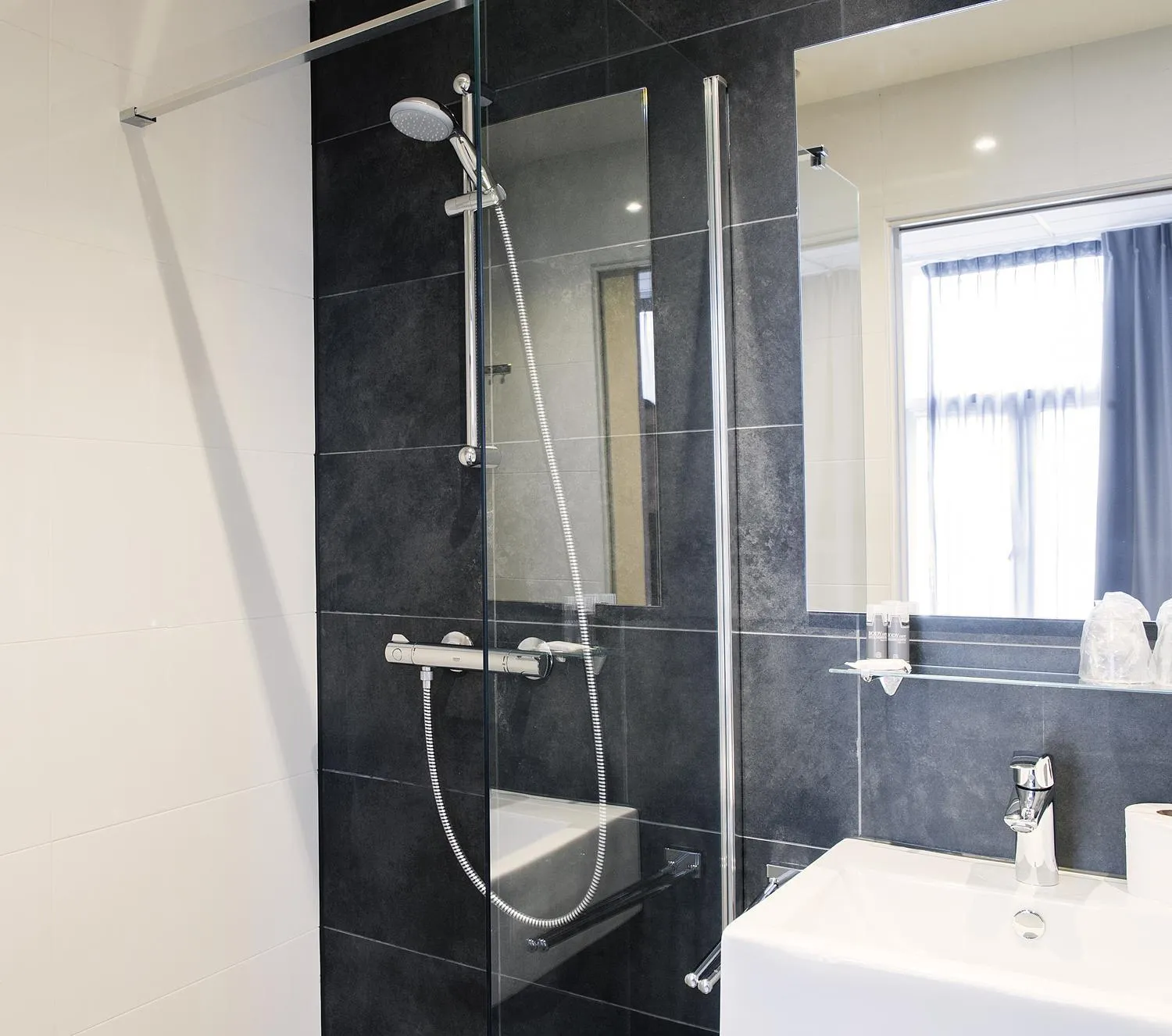 Bathroom in City2Beach Hotel