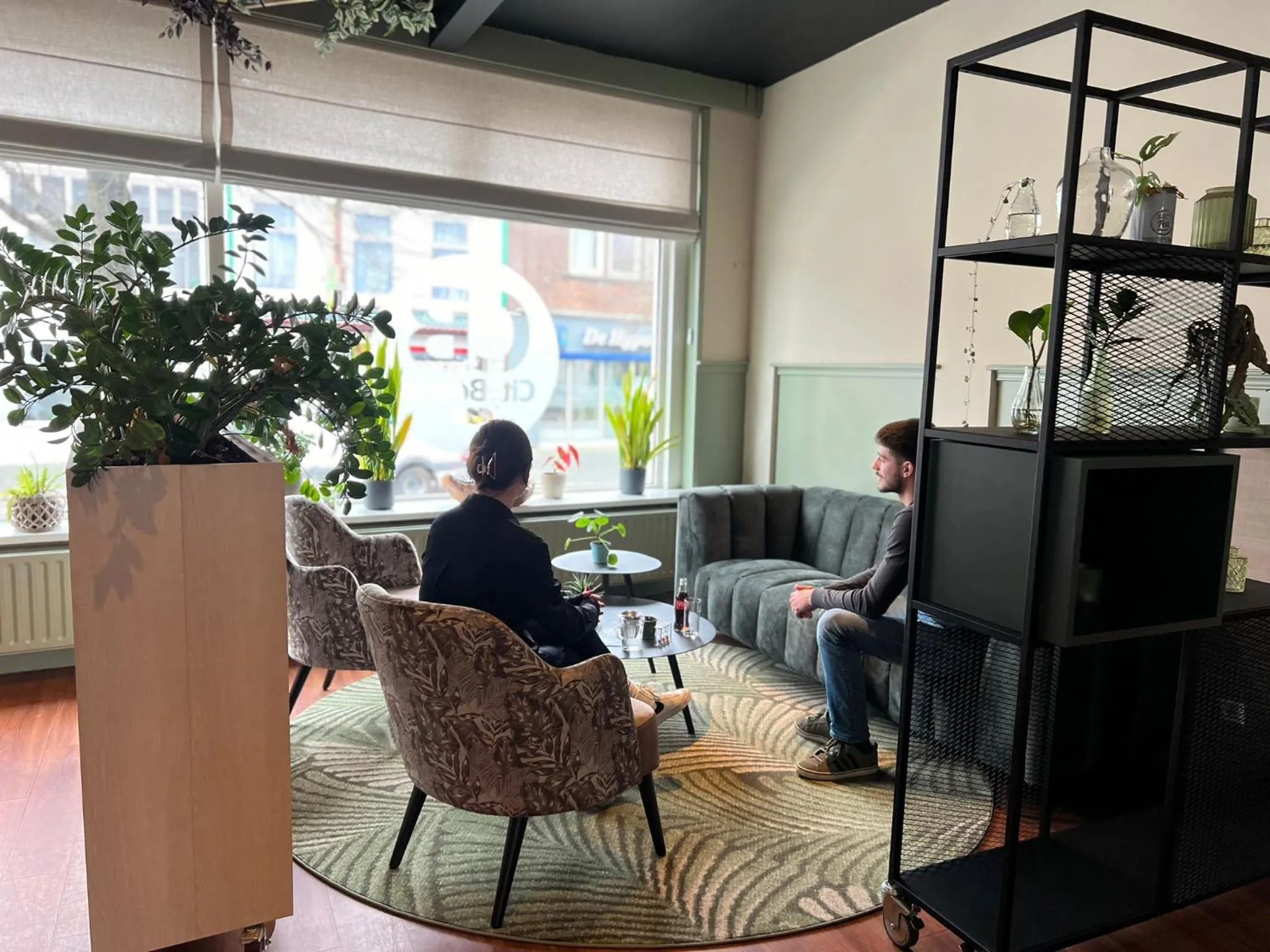 Restaurant/places to eat in City2Beach Hotel