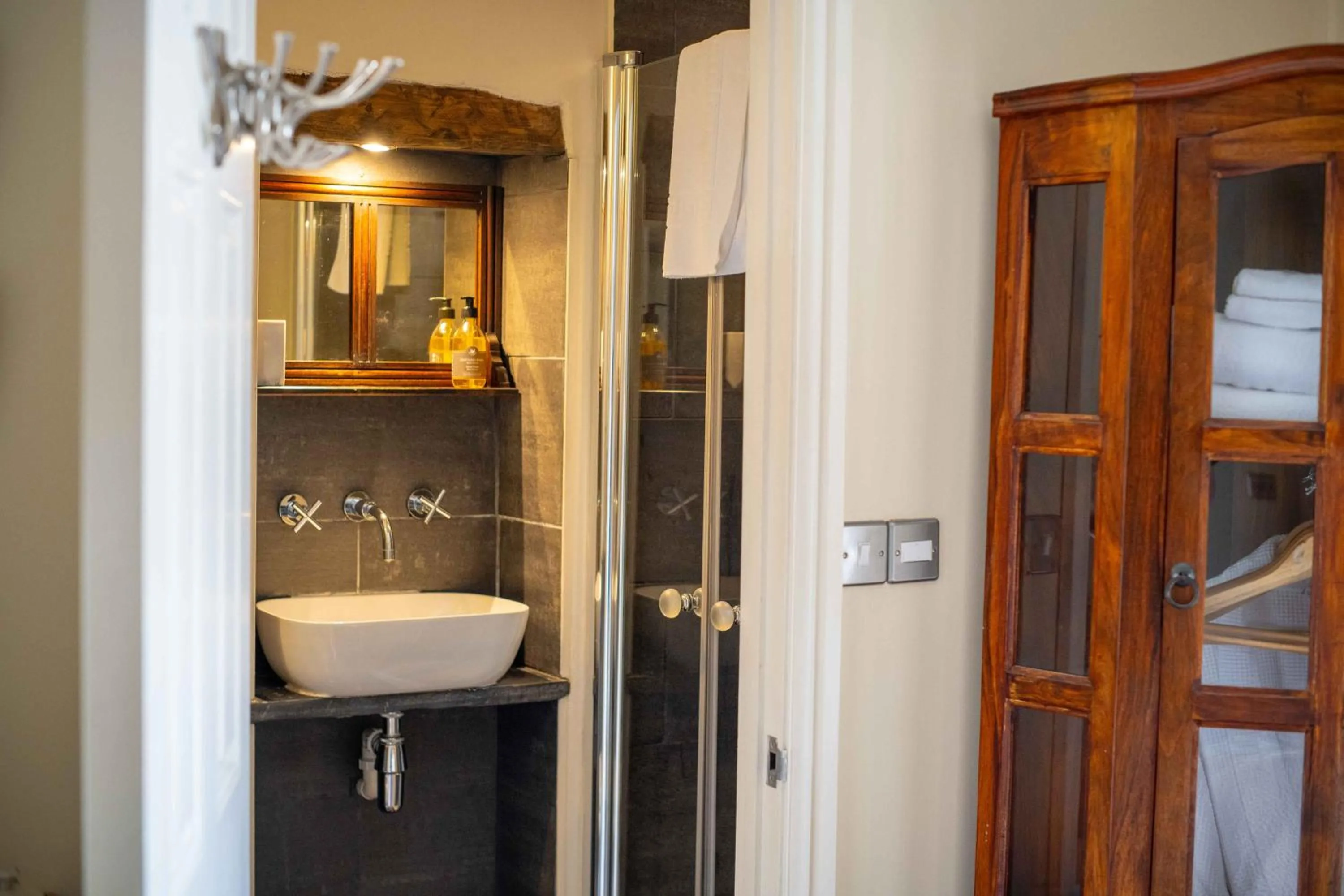 Bathroom in The New White Lion