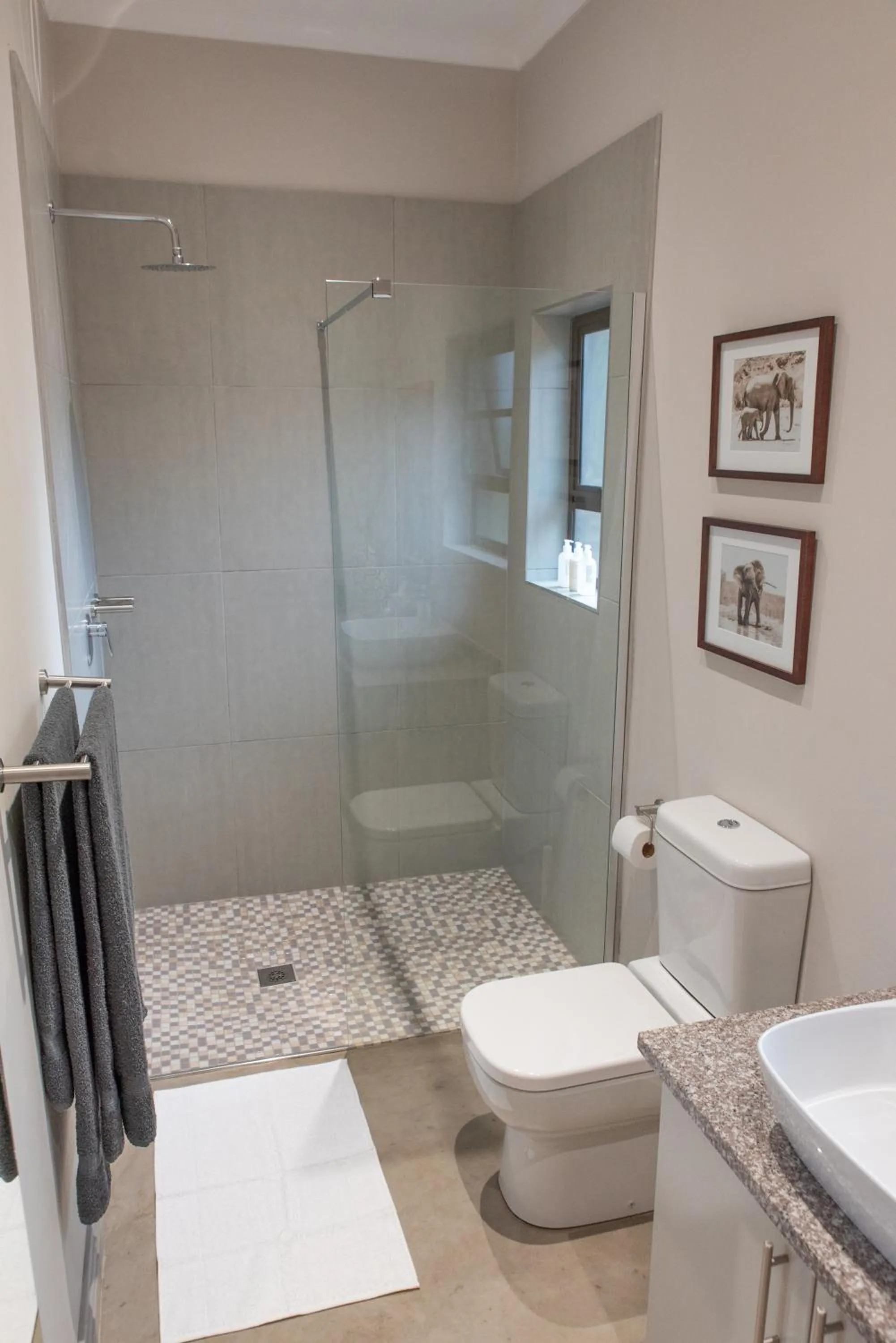 Bathroom in Nyaleti Lodge