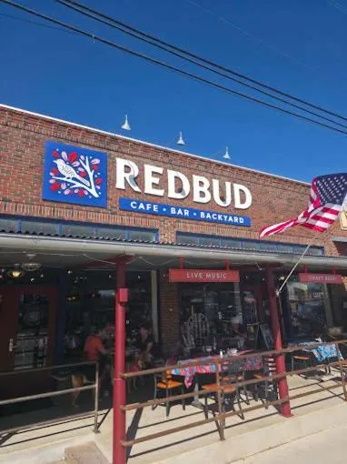 2 Kings Hot Tub Modern Cottage Hill Country