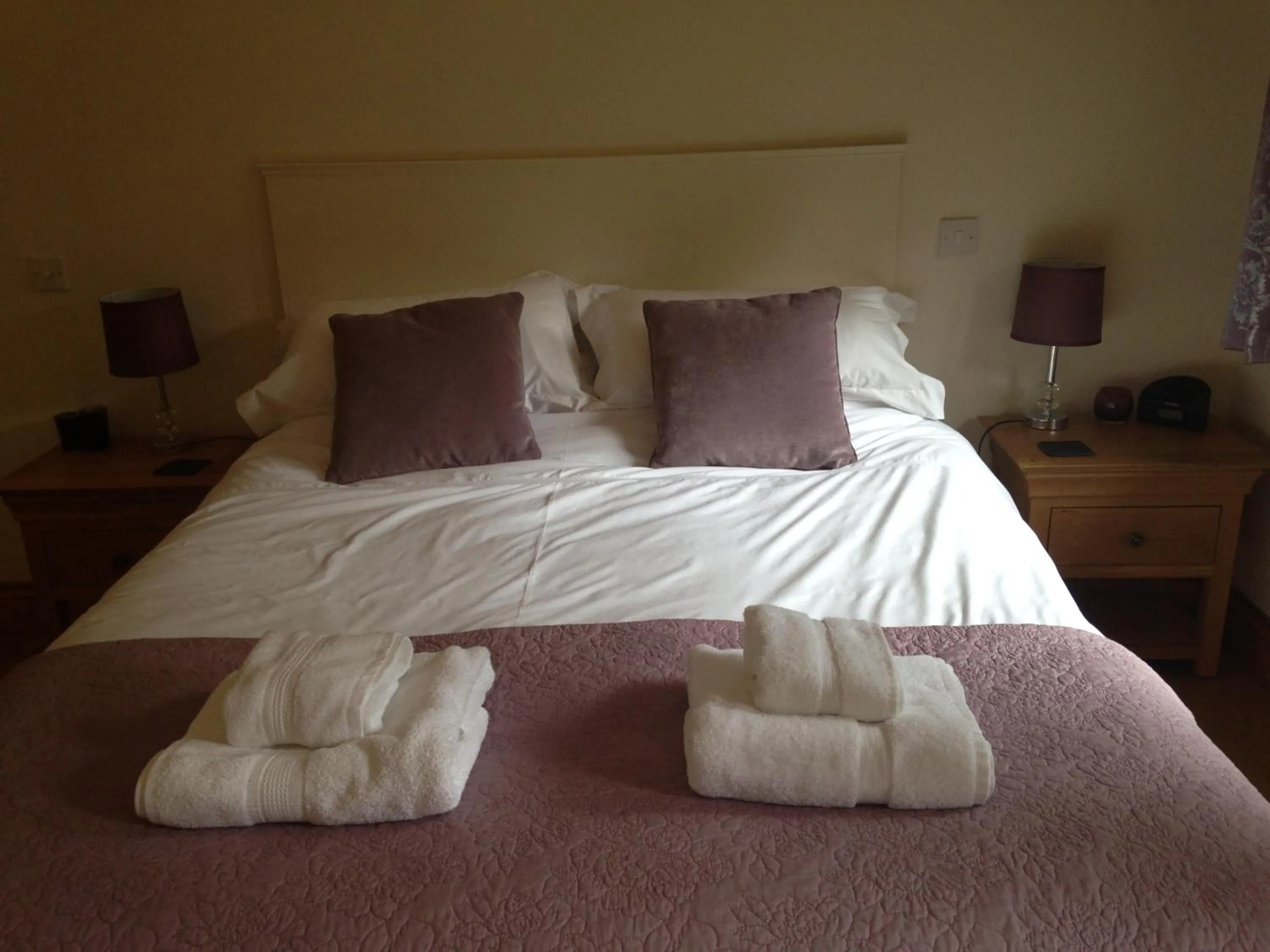 Bed in Manor Garden Lodge