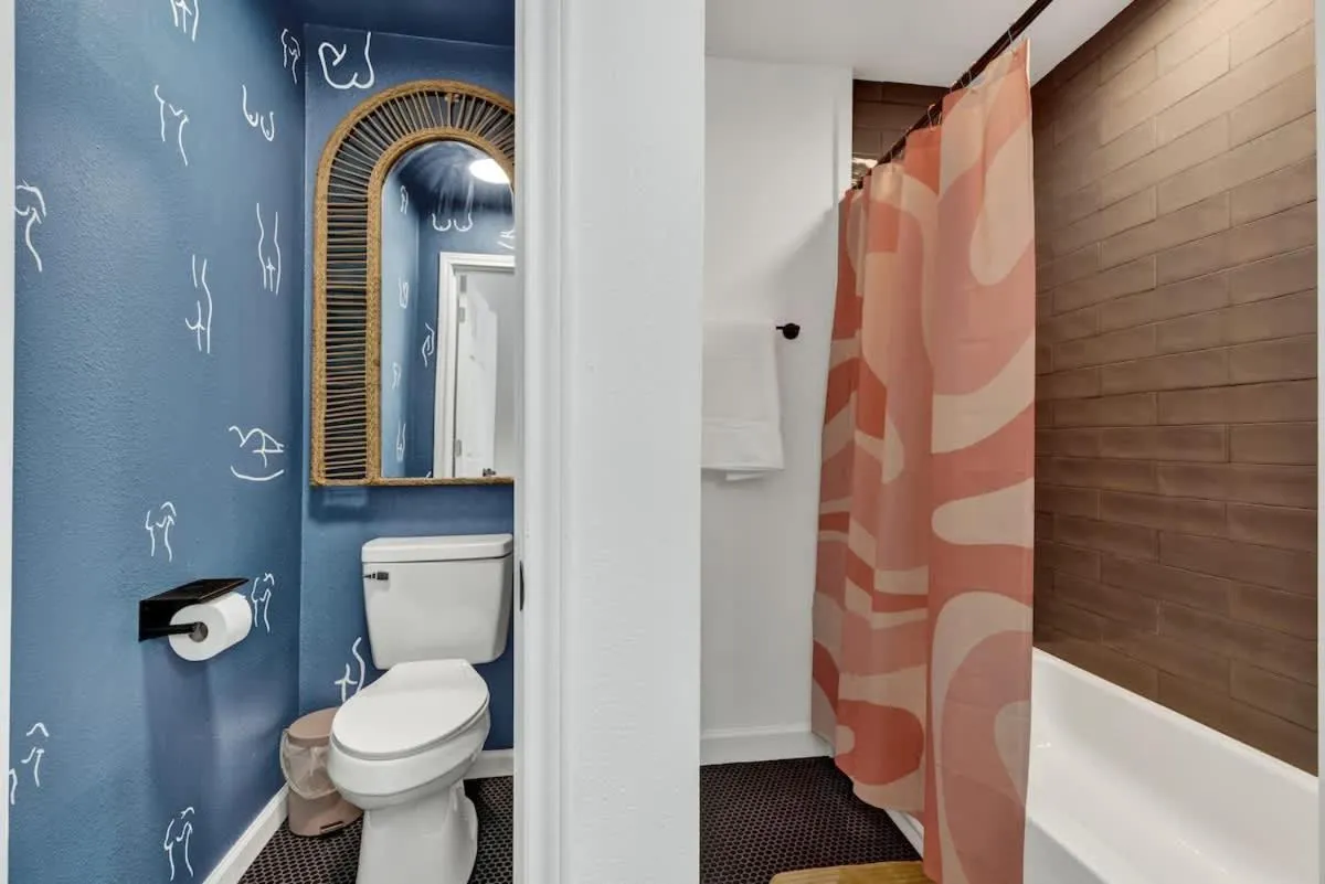 Bathroom in Eclectic Fun Haus with Hot Tub - 3 Min Drive to Main