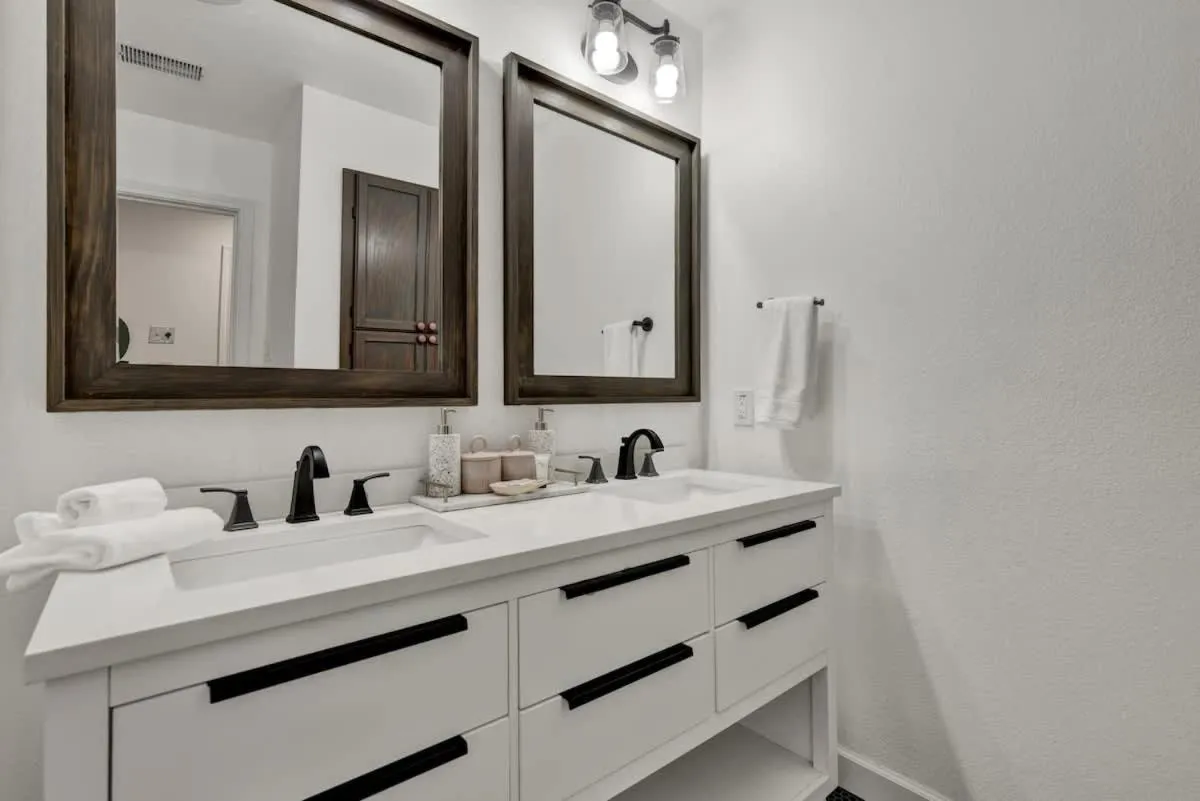 Photo of the whole room in Eclectic Fun Haus with Hot Tub - 3 Min Drive to Main