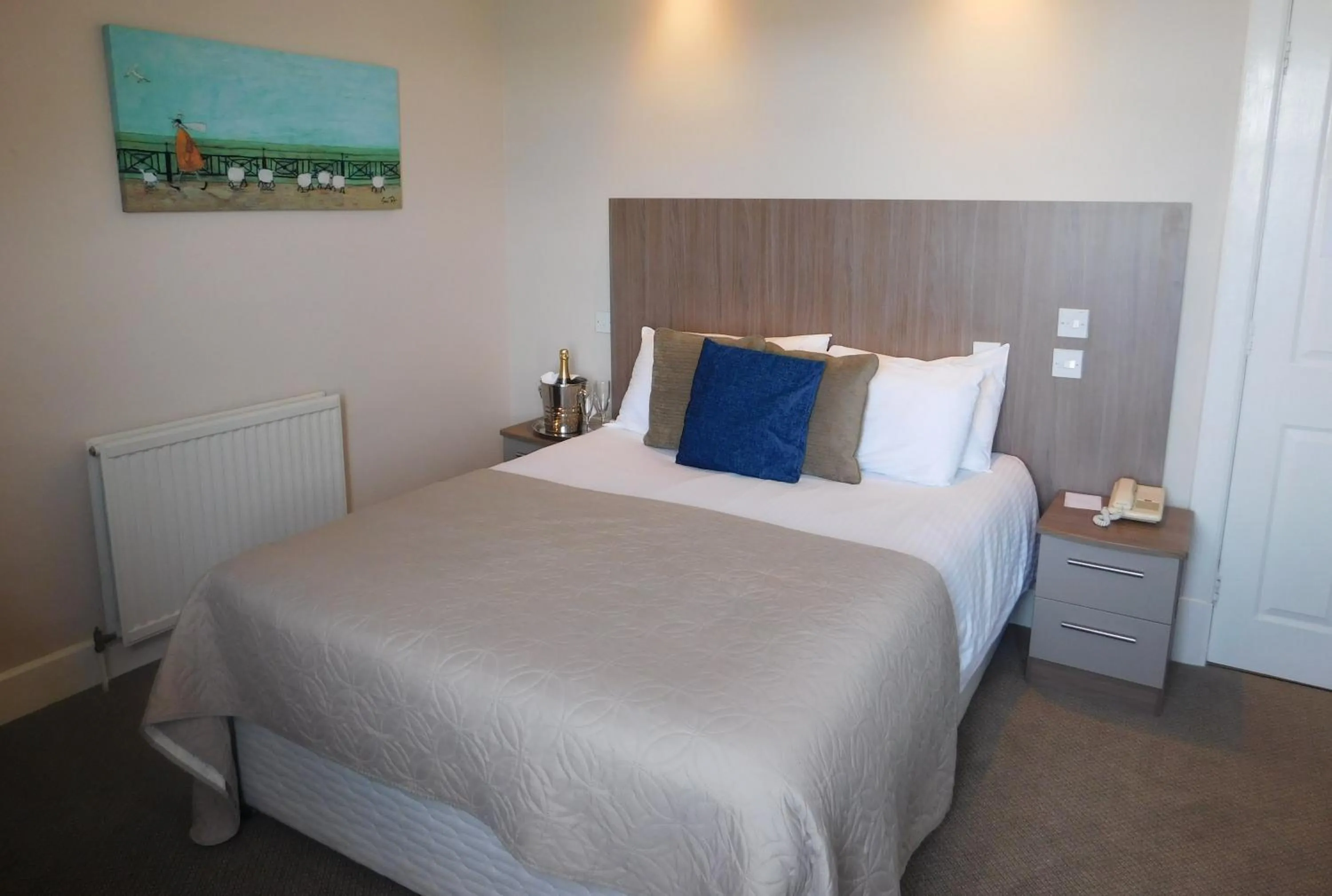 Bed in Cullen Bay Hotel