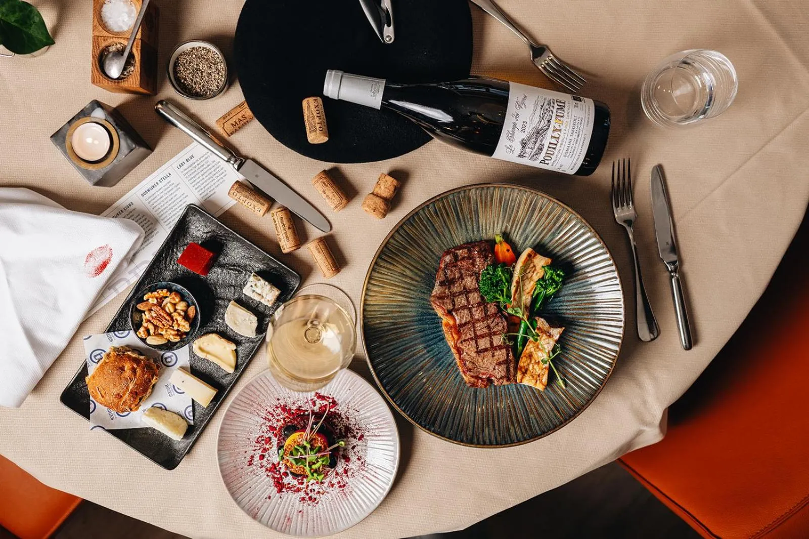 Restaurant/places to eat in Romantik Badhotel Renesse