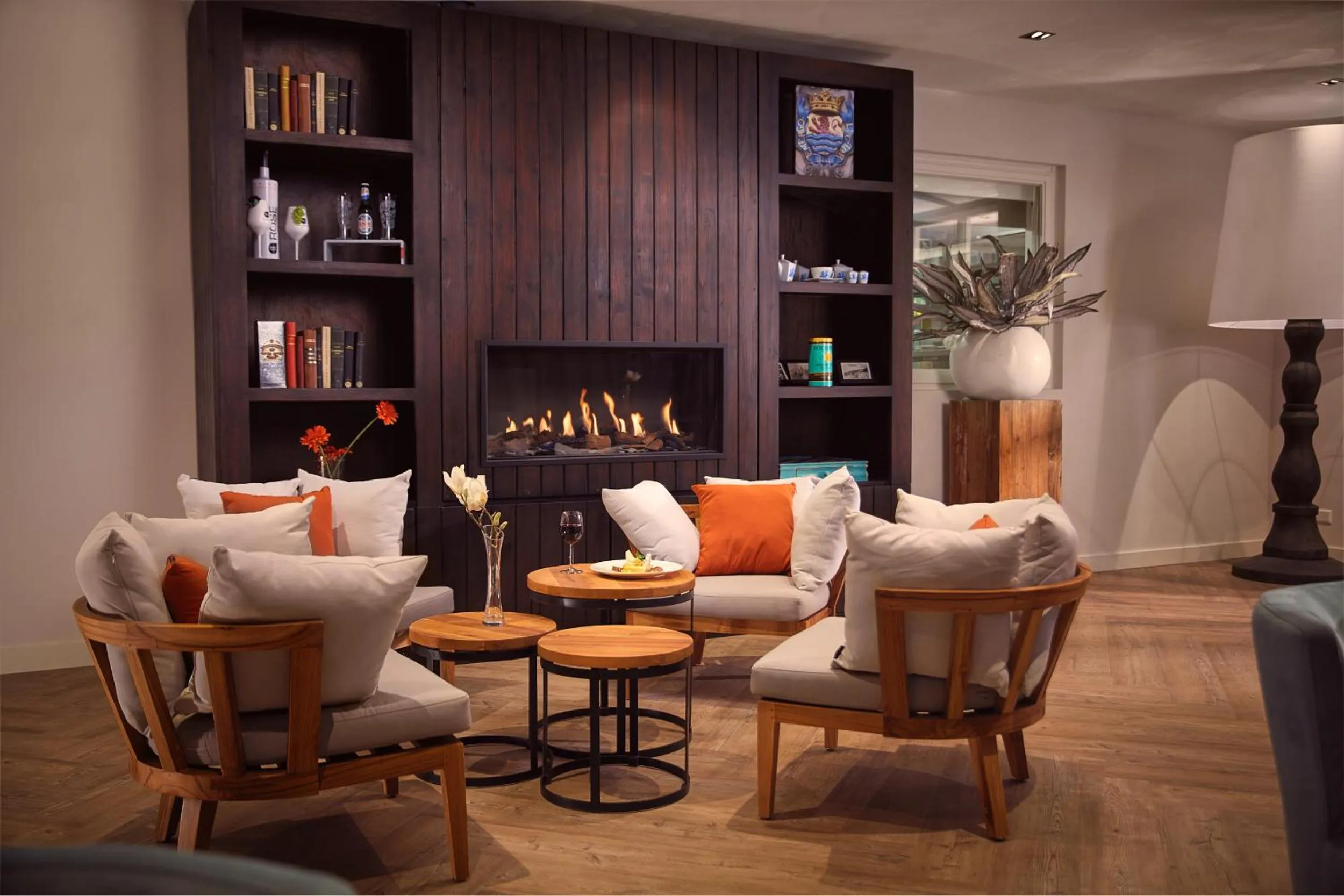 Communal lounge/ TV room in Romantik Badhotel Renesse