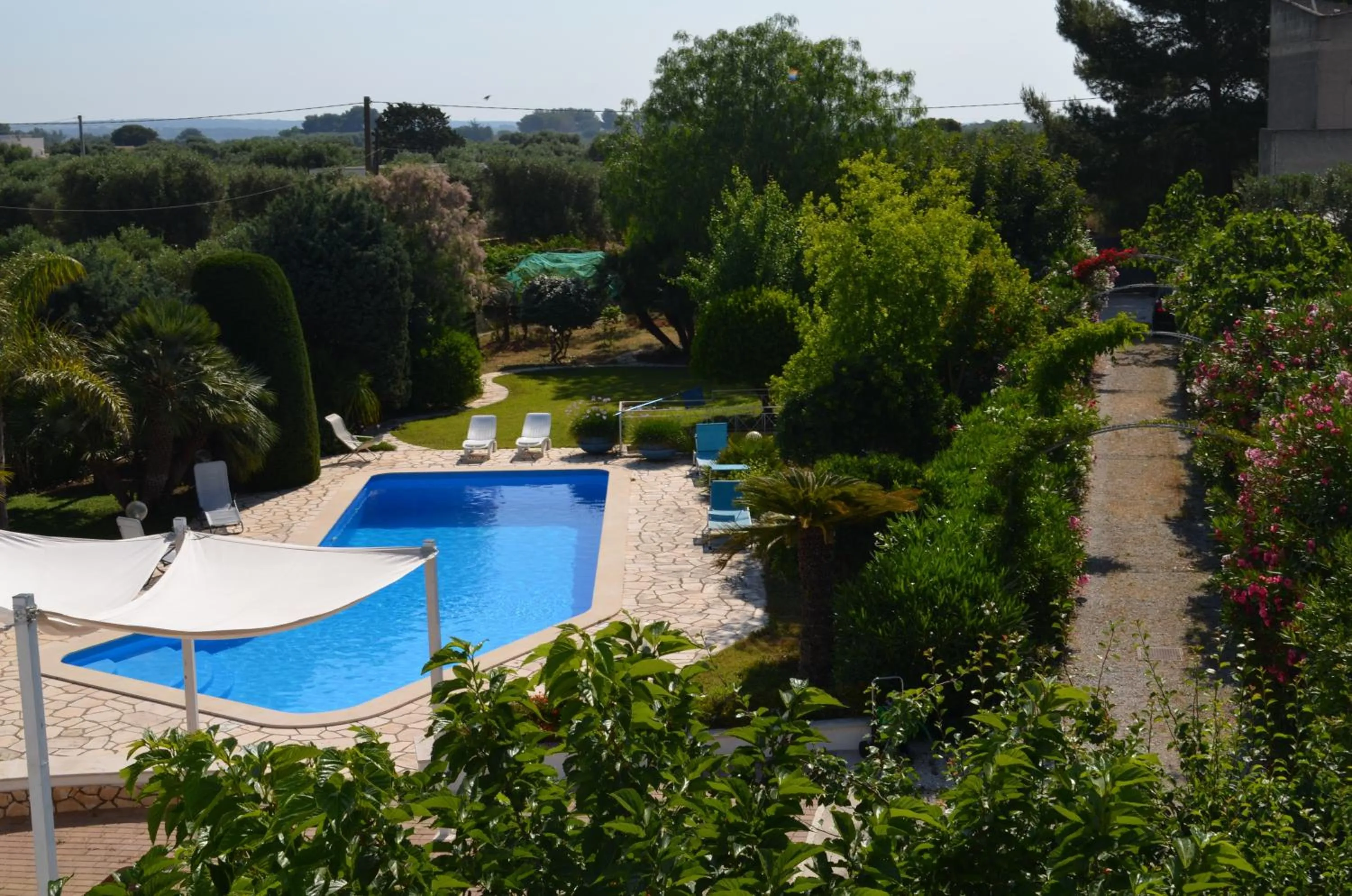 Pool view in B&B Le Vele