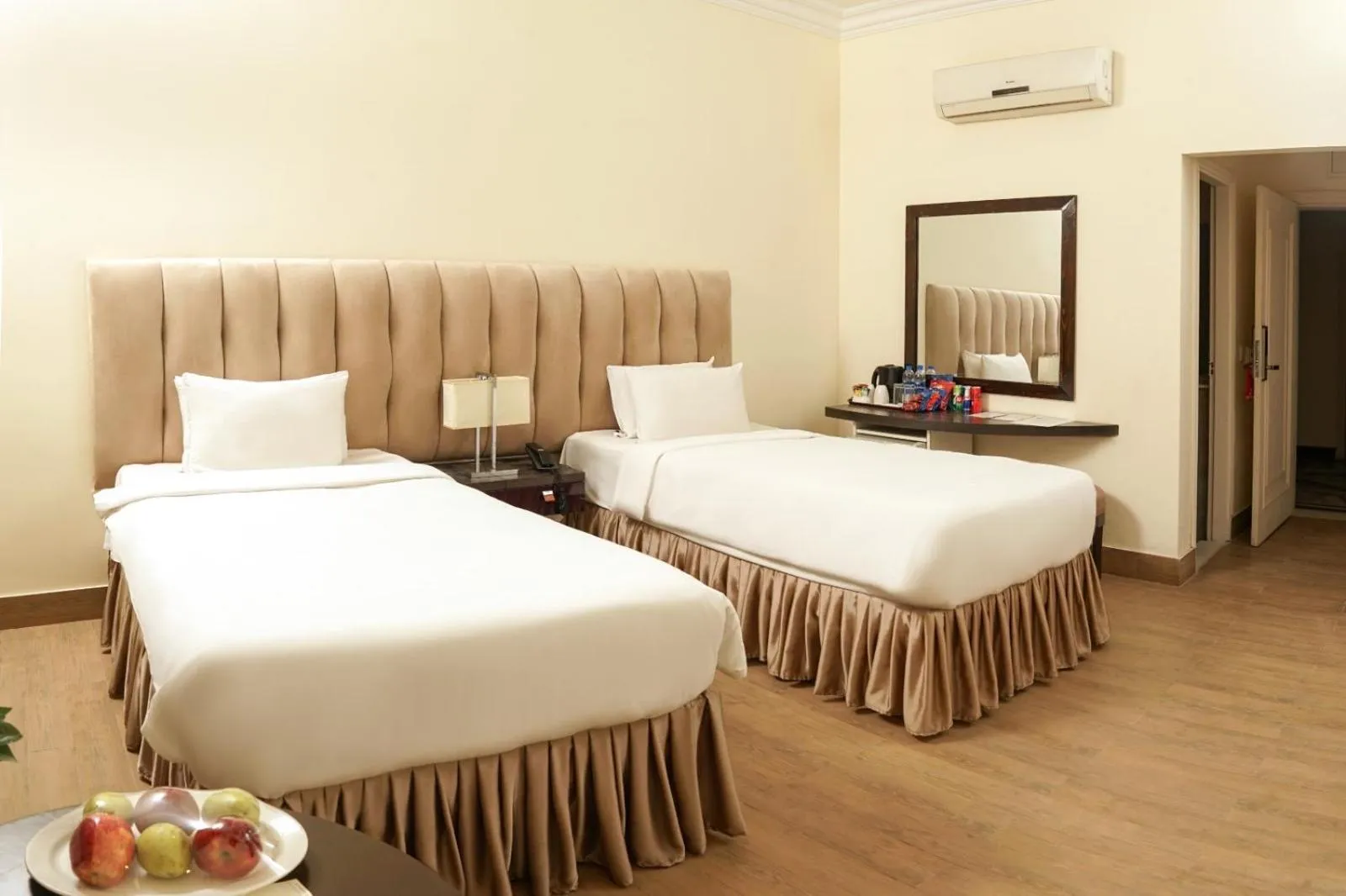 Bed in Falettis Grand Bahawalpur
