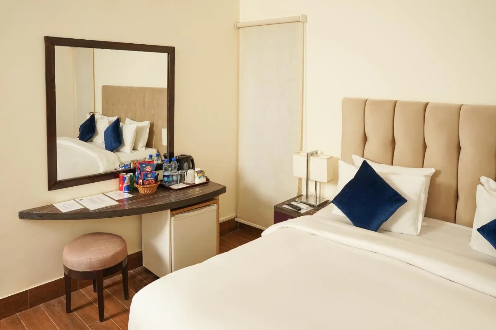 Bed in Falettis Grand Bahawalpur