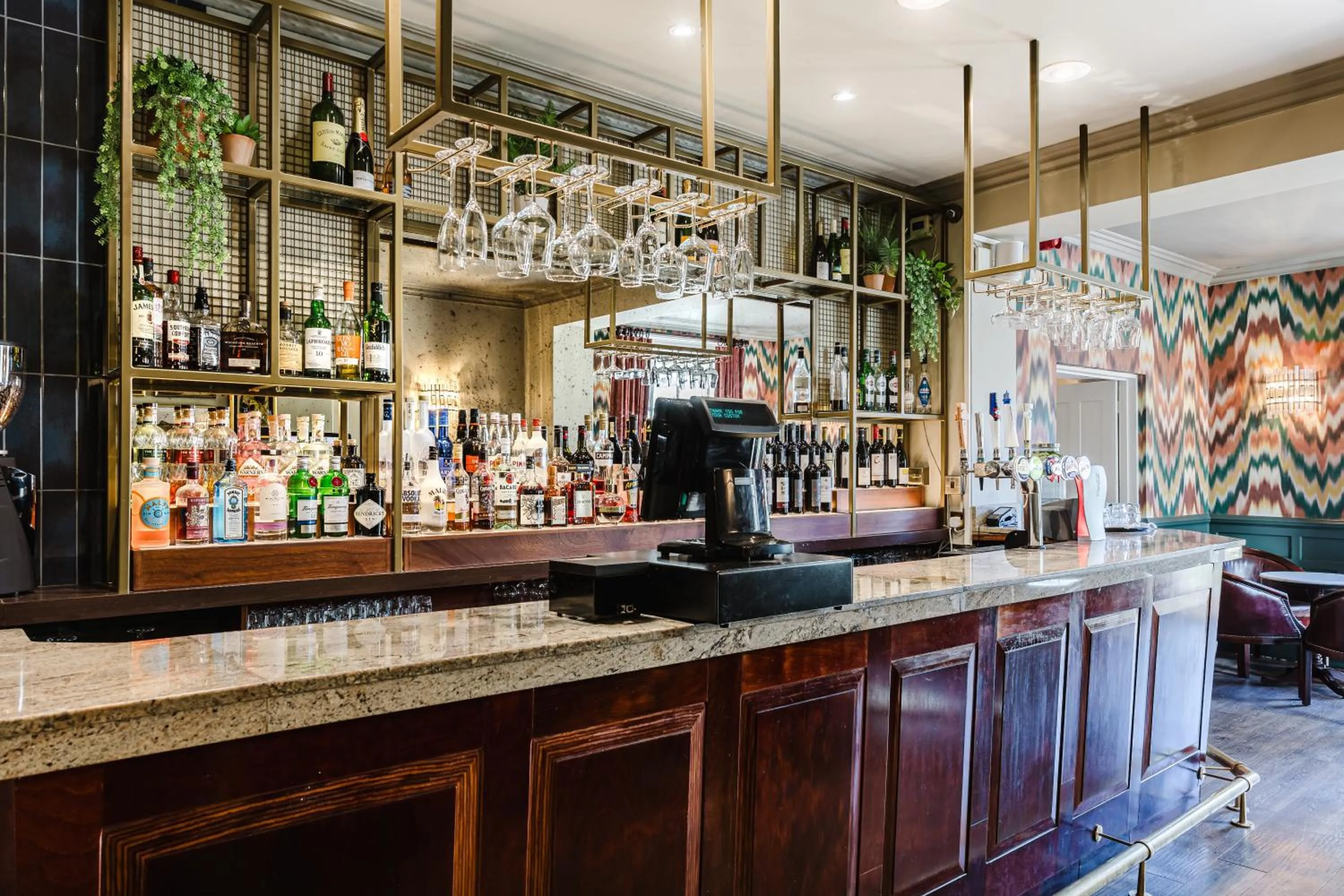 Lounge or bar in Winchester Royal Hotel