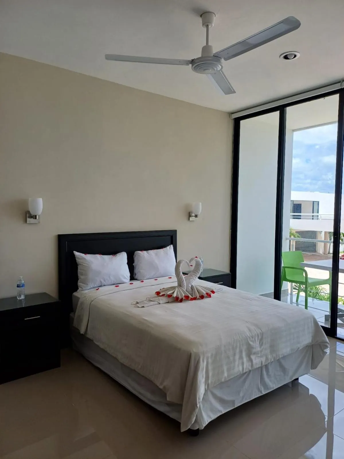 Bedroom, Bed in Hotel & Suites Yuca Ville Siglo XXI
