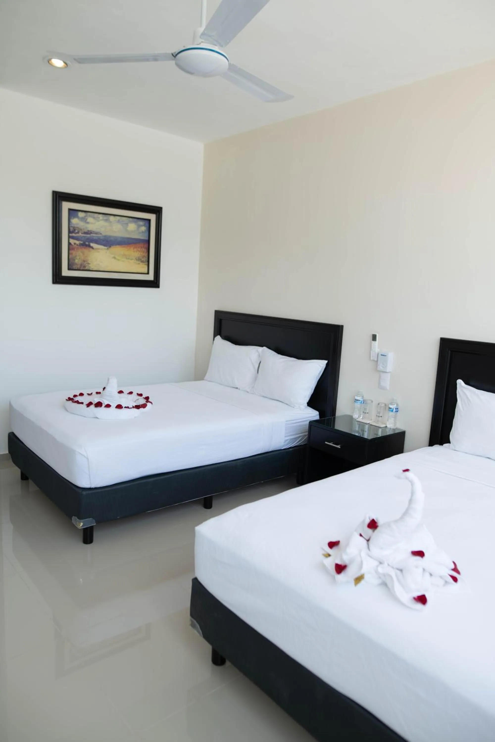 Bedroom, Bed in Hotel & Suites Yuca Ville Siglo XXI